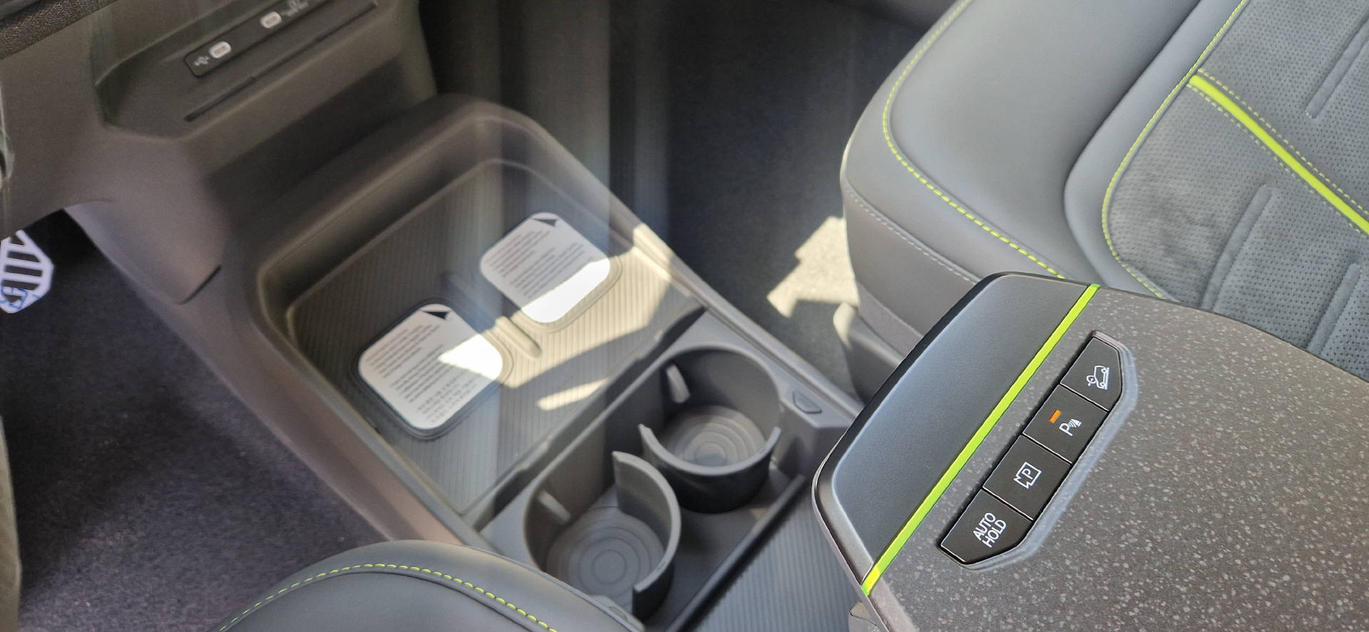 KIA EV3 81 kWh GT 4x4-image-12