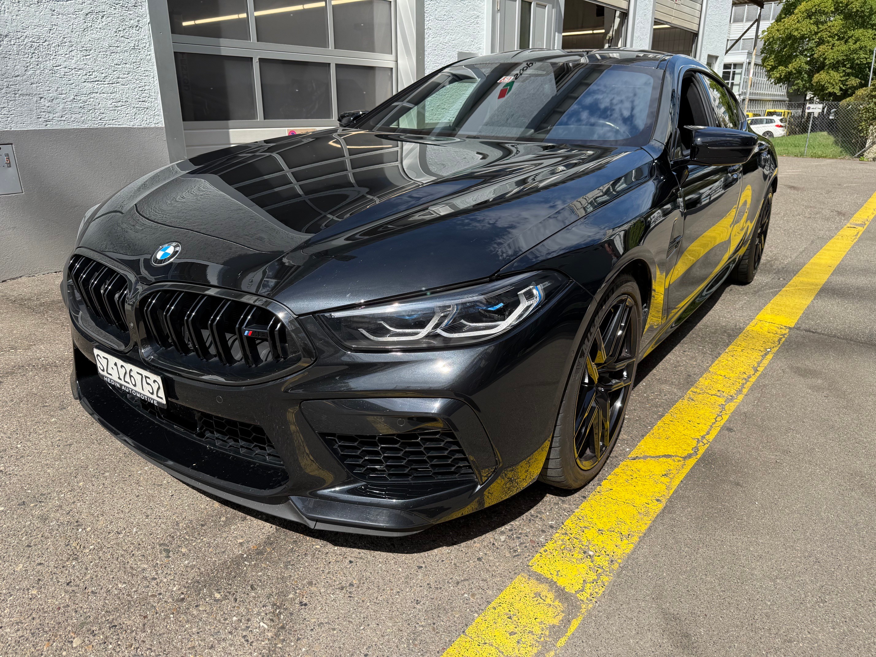 Car photo