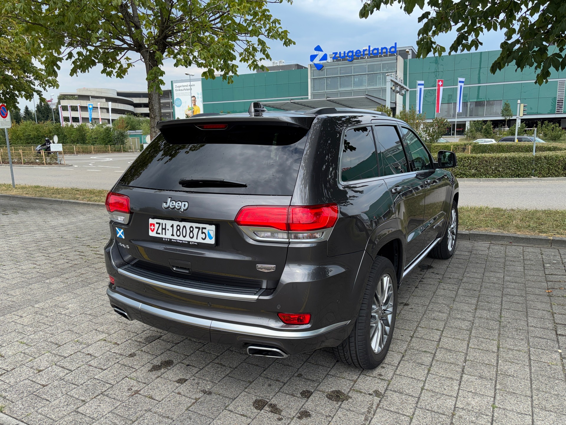 JEEP 3.0 CRD 250 Summit-image-1