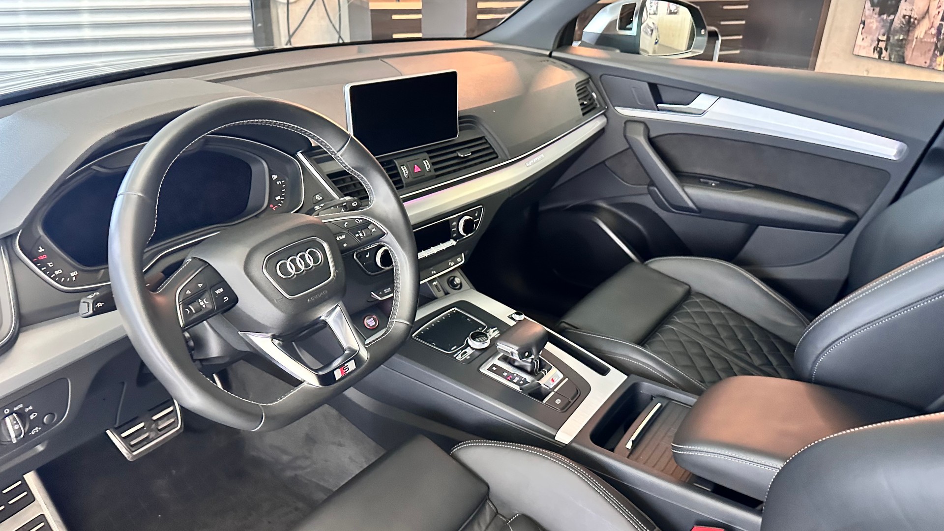 AUDI SQ5 3.0 V6 TFSI quattro T-Tronic-image-17