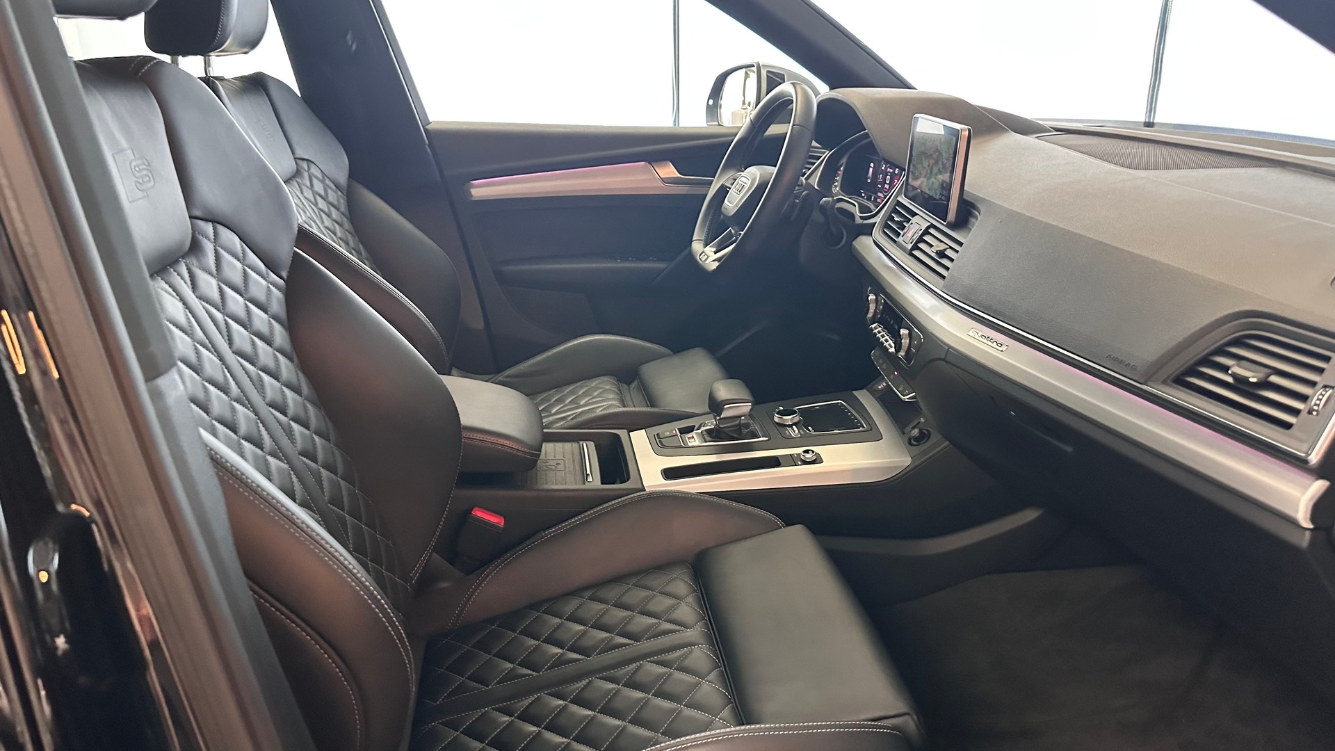 AUDI SQ5 3.0 V6 TFSI quattro T-Tronic-image-5