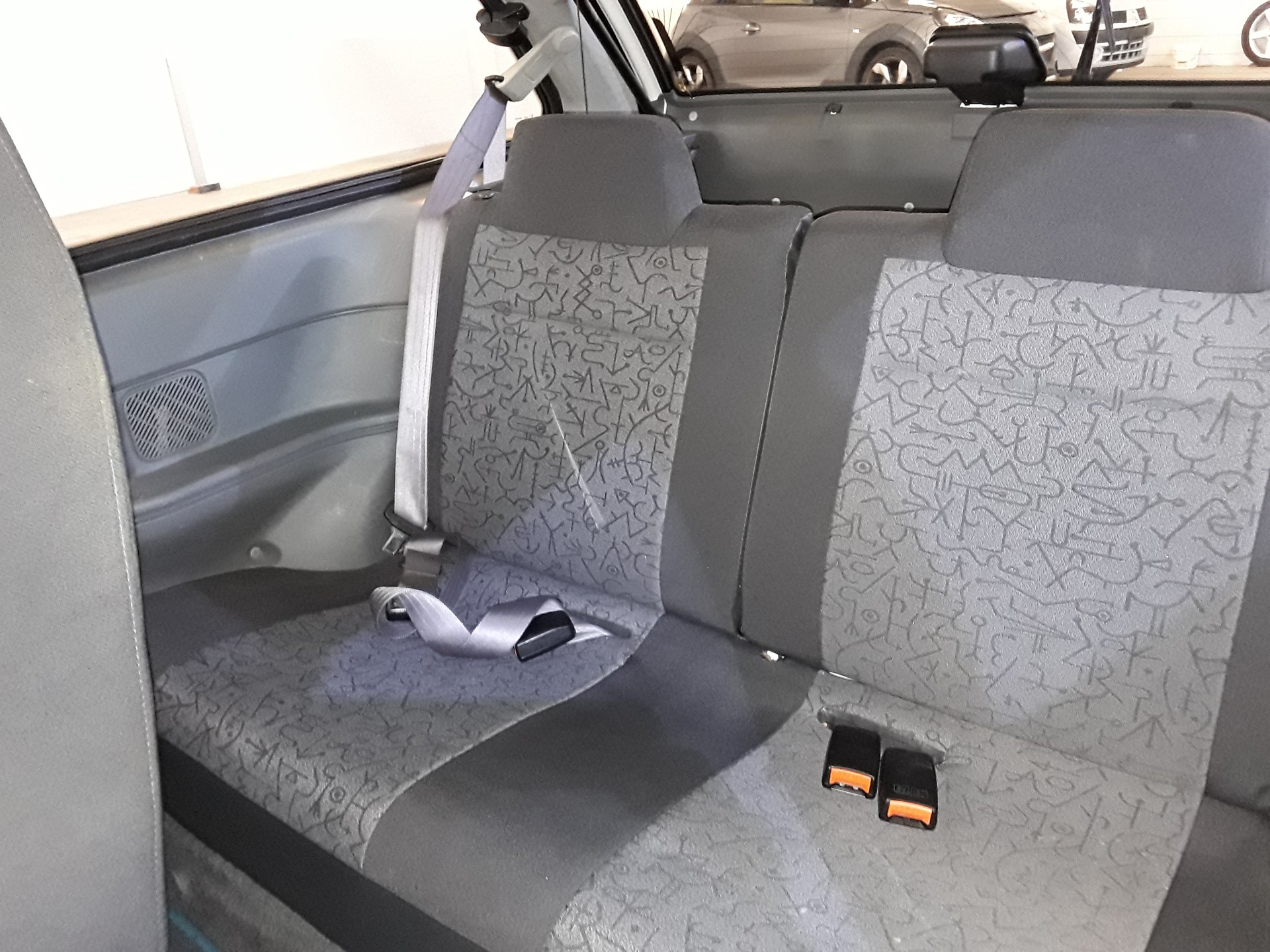 SUZUKI Swift 1.0 GLS-image-6