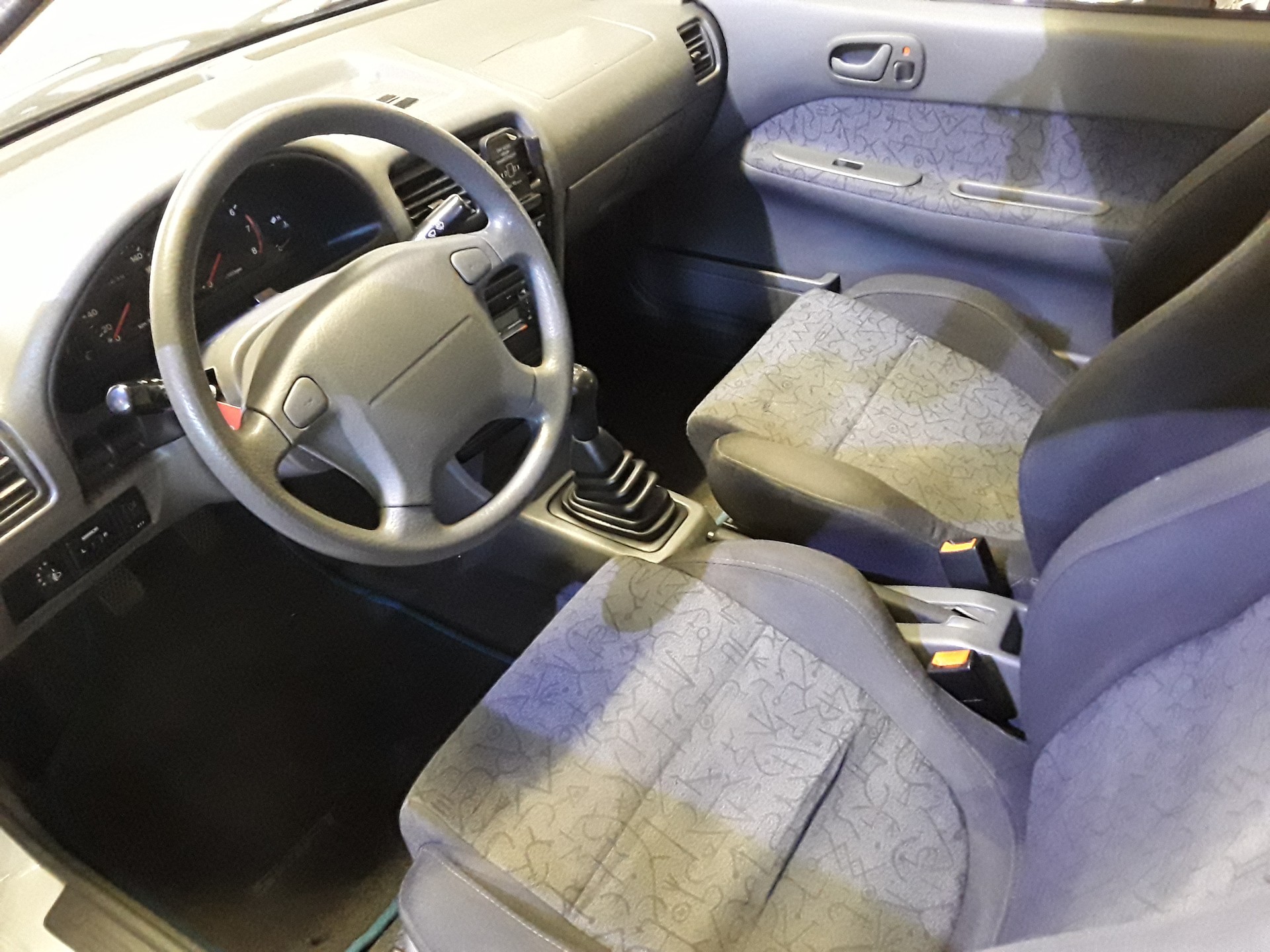SUZUKI Swift 1.0 GLS-image-5