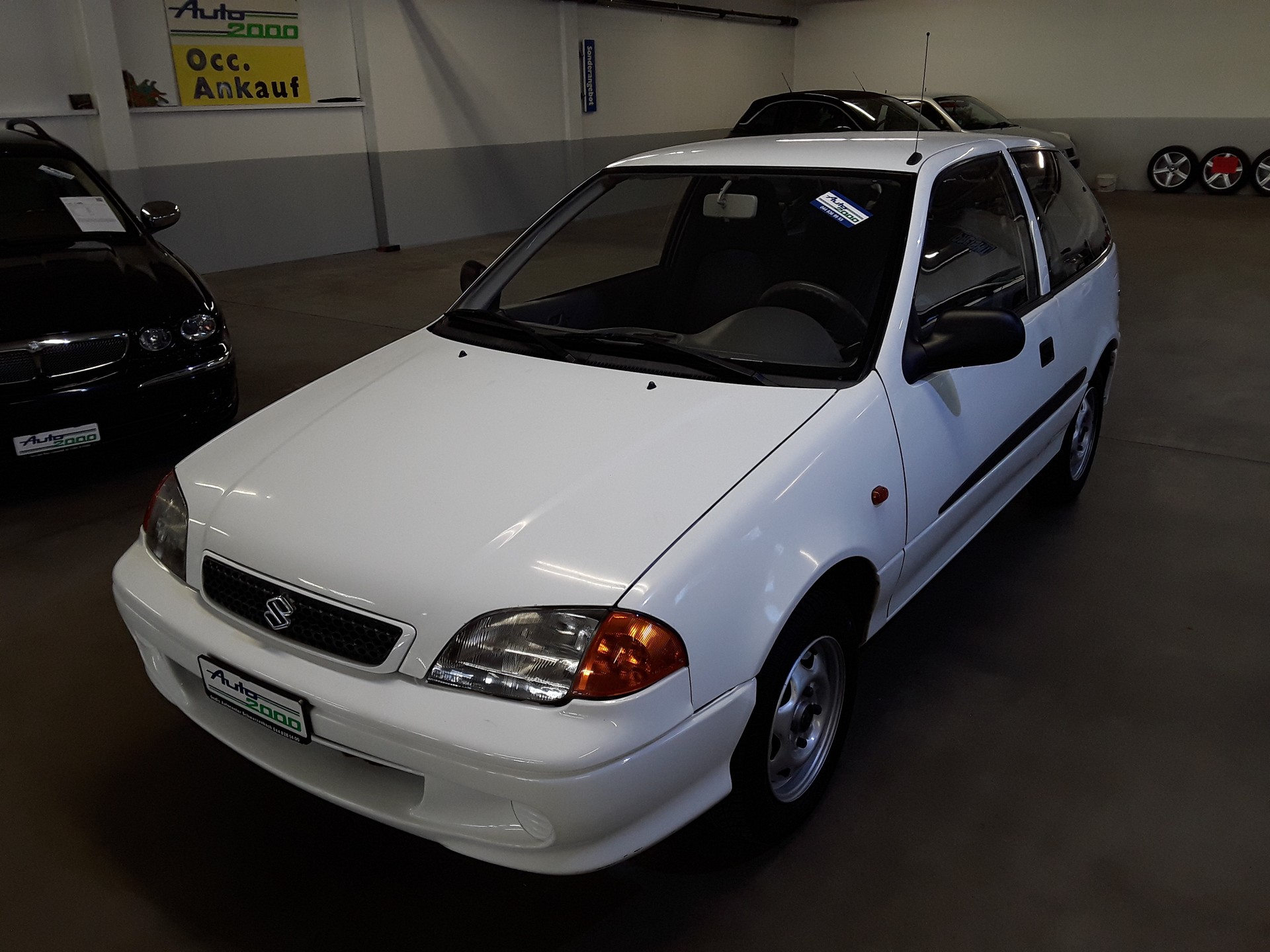 SUZUKI Swift 1.0 GLS-image-0
