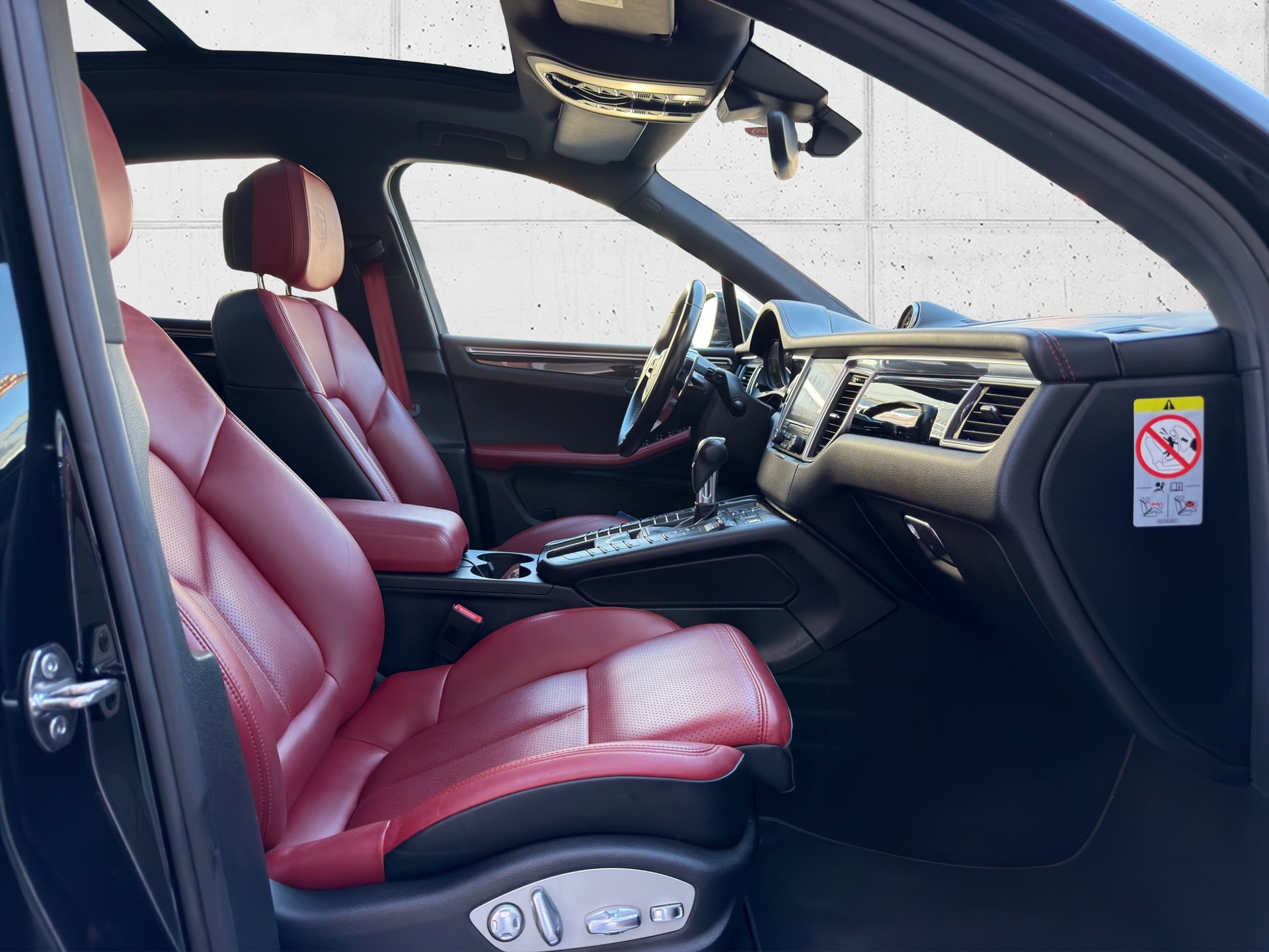 PORSCHE Macan GTS PDK-image-22