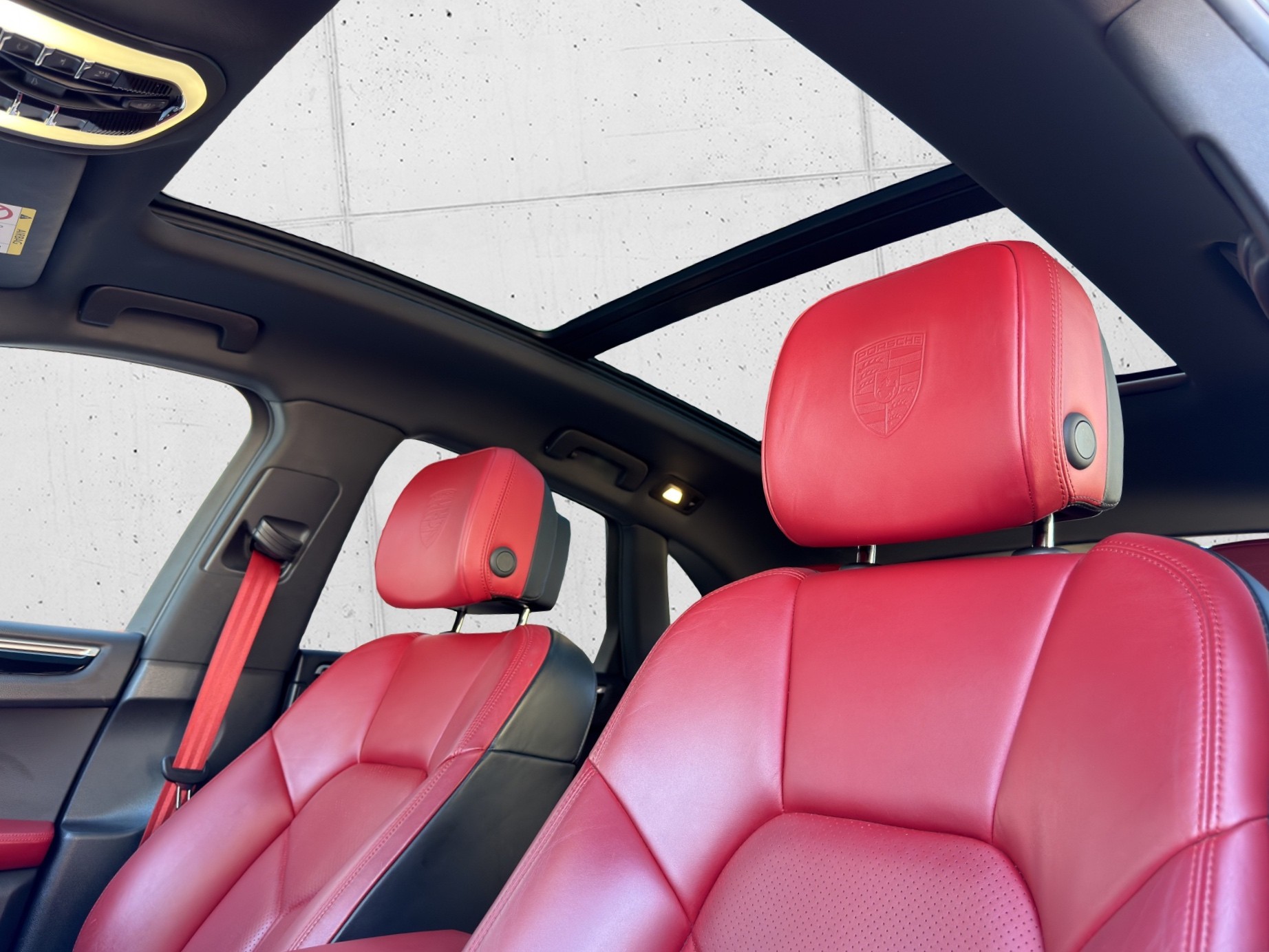 PORSCHE Macan GTS PDK-image-12