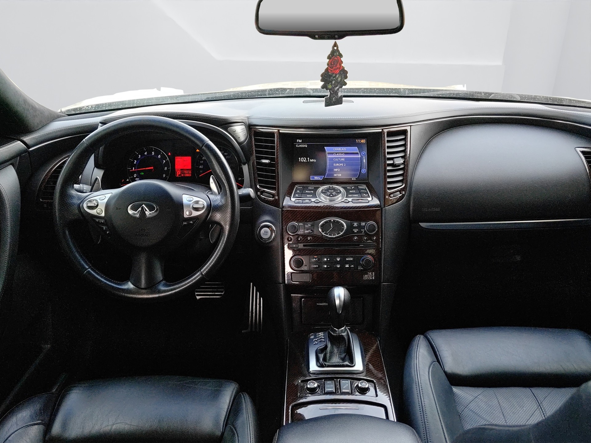 INFINITI FX50 S AWD Limited Edition Automatic-image-14
