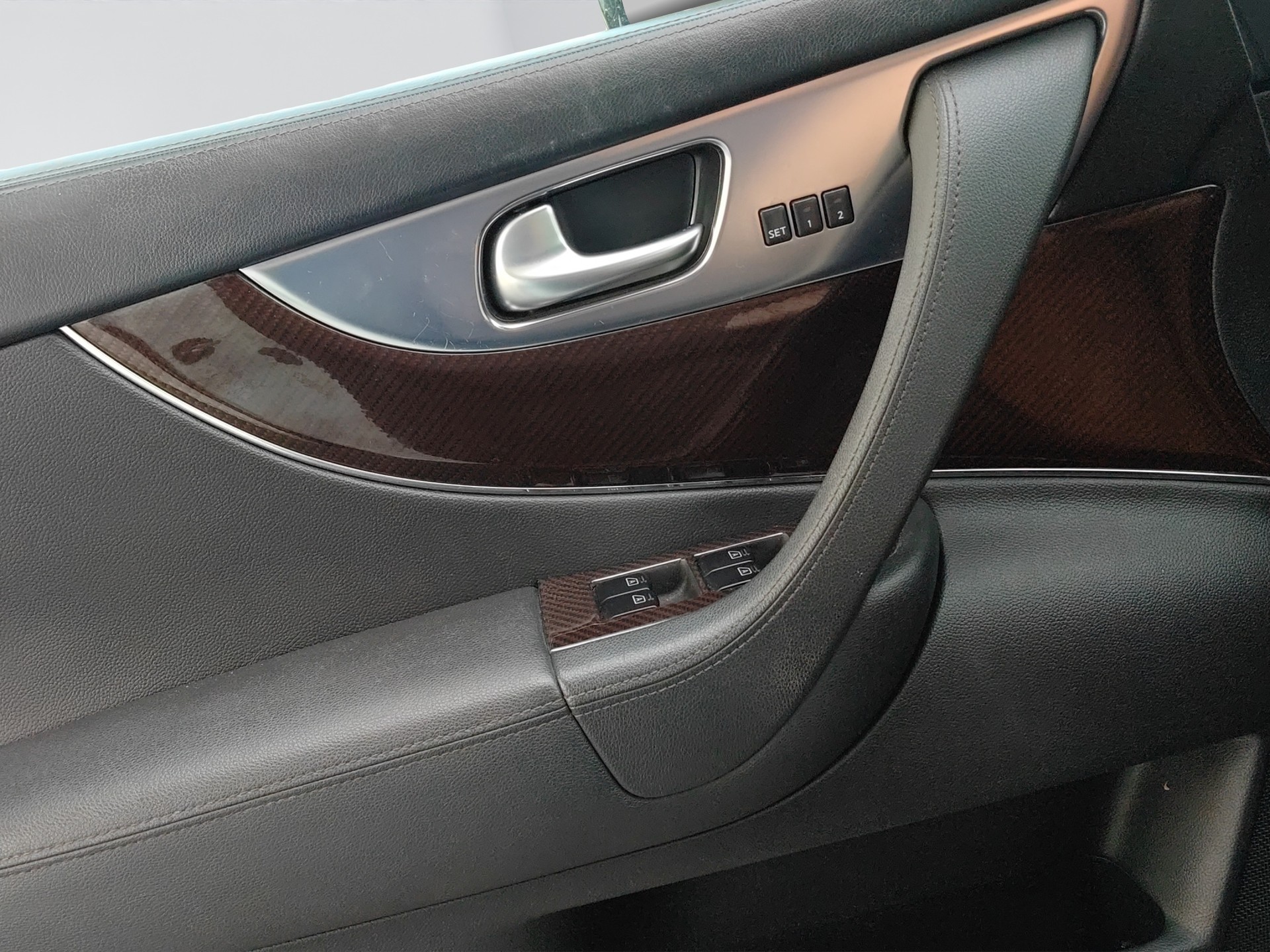 INFINITI FX50 S AWD Limited Edition Automatic-image-23