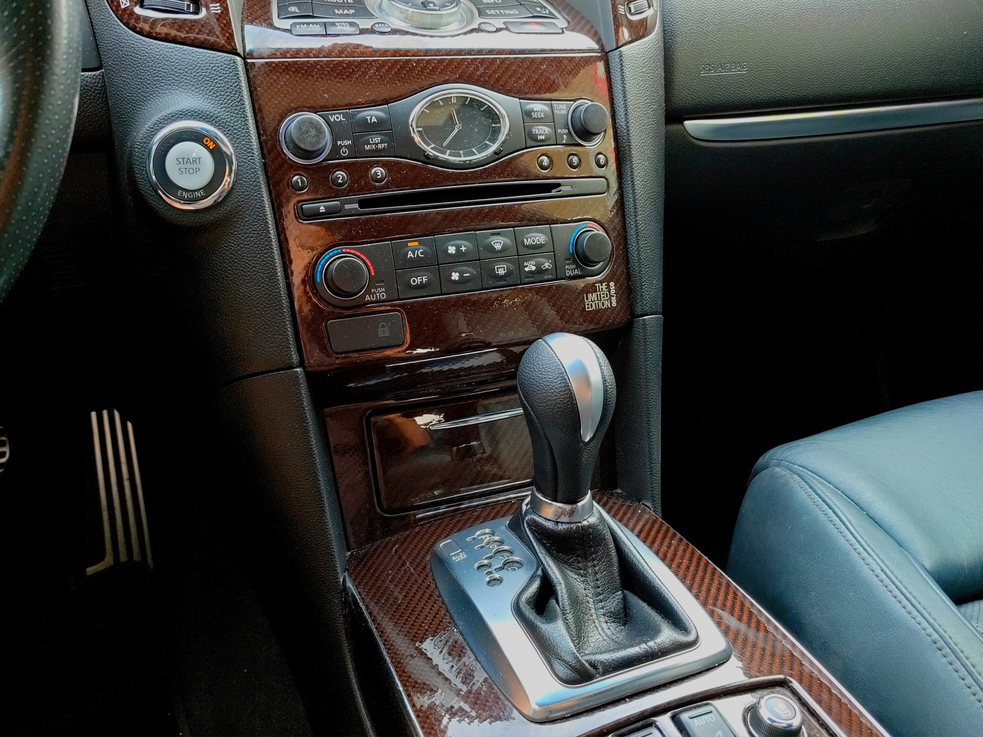 INFINITI FX50 S AWD Limited Edition Automatic-image-18