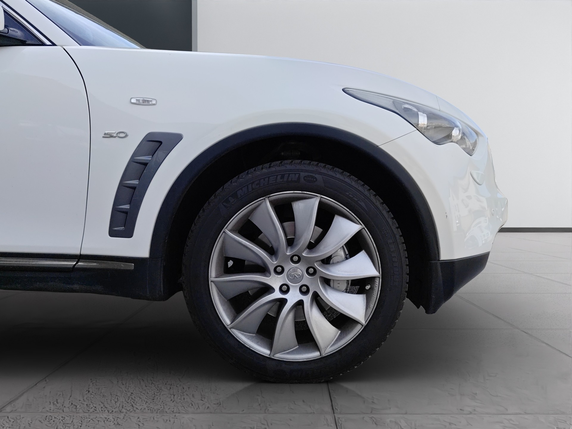 INFINITI FX50 S AWD Limited Edition Automatic-image-8