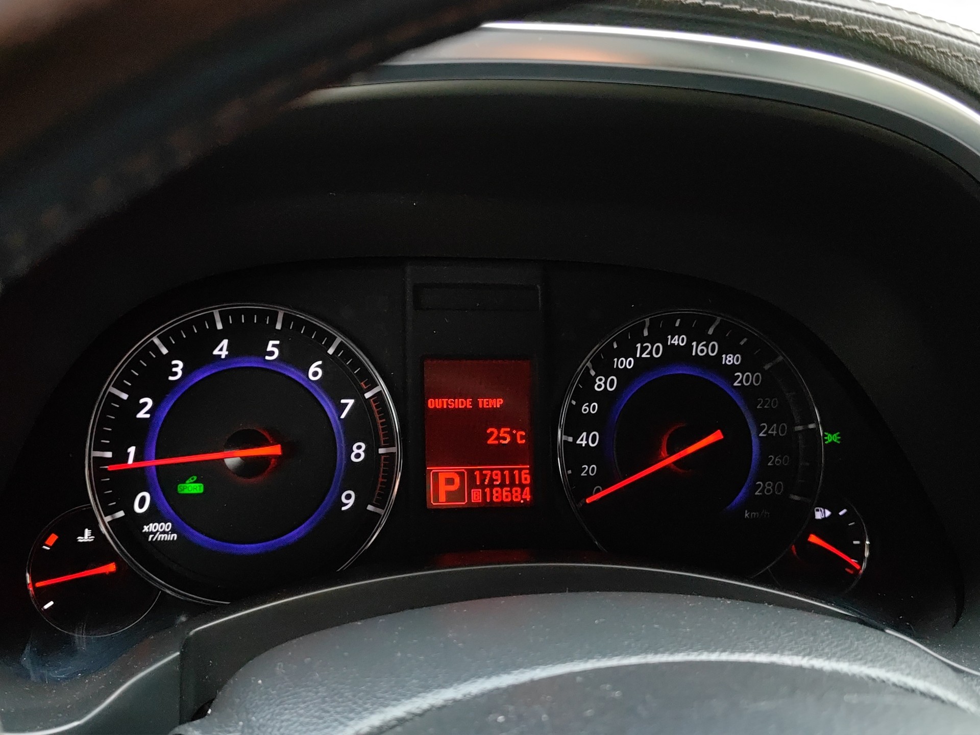 INFINITI FX50 S AWD Limited Edition Automatic-image-17