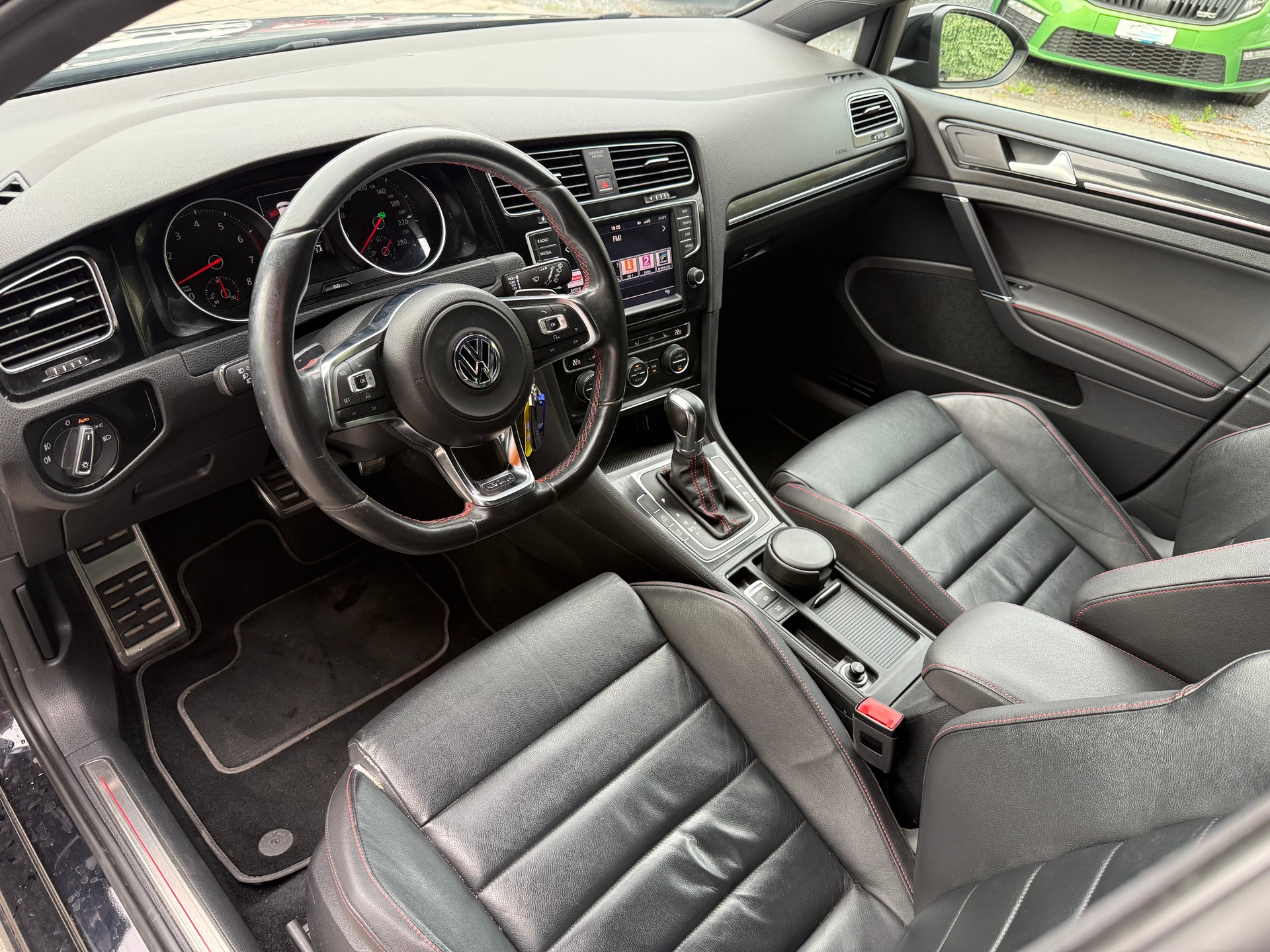 VW Golf 2.0 TSI GTI DSG-image-24