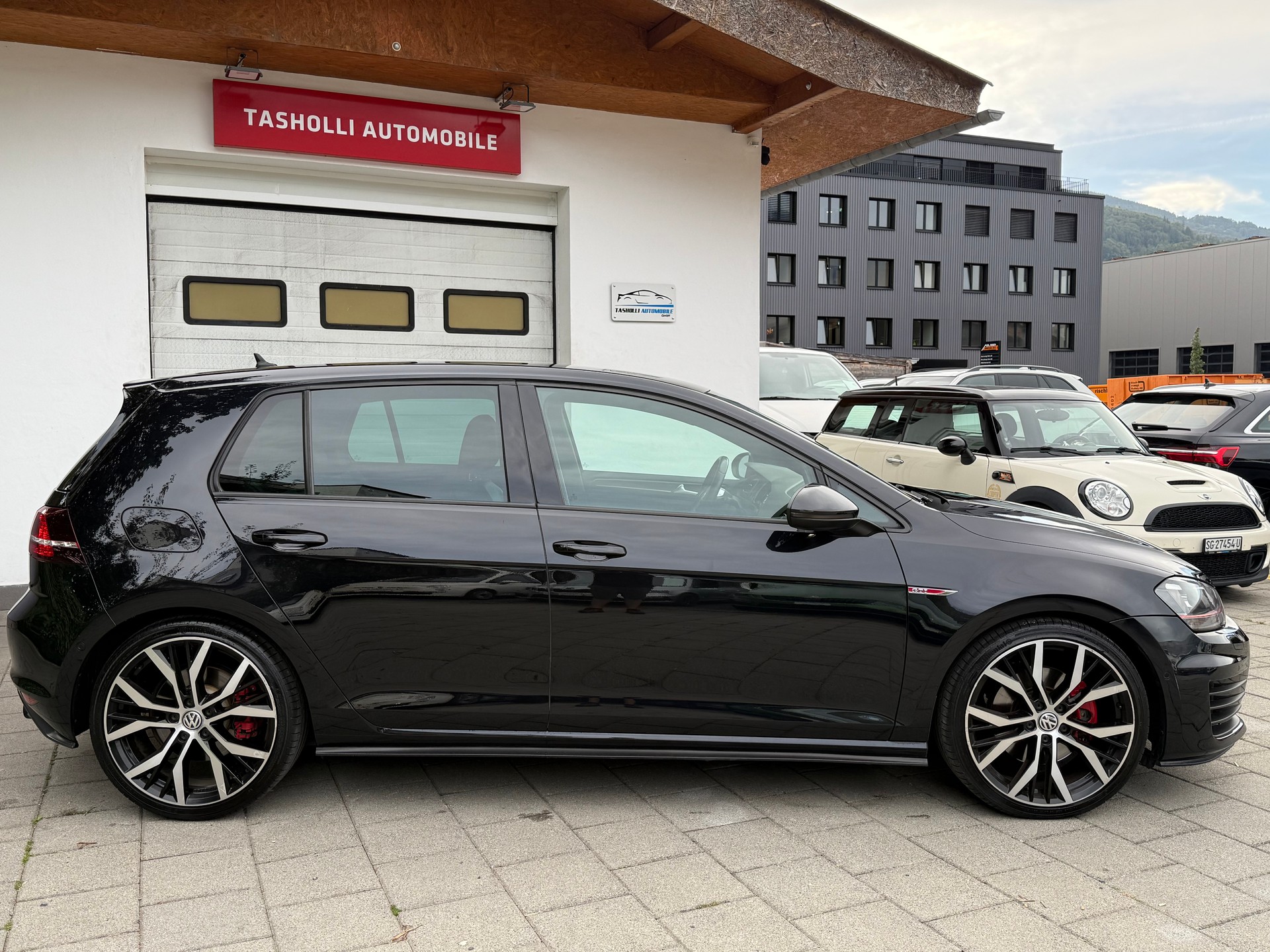 VW Golf 2.0 TSI GTI DSG-image-12