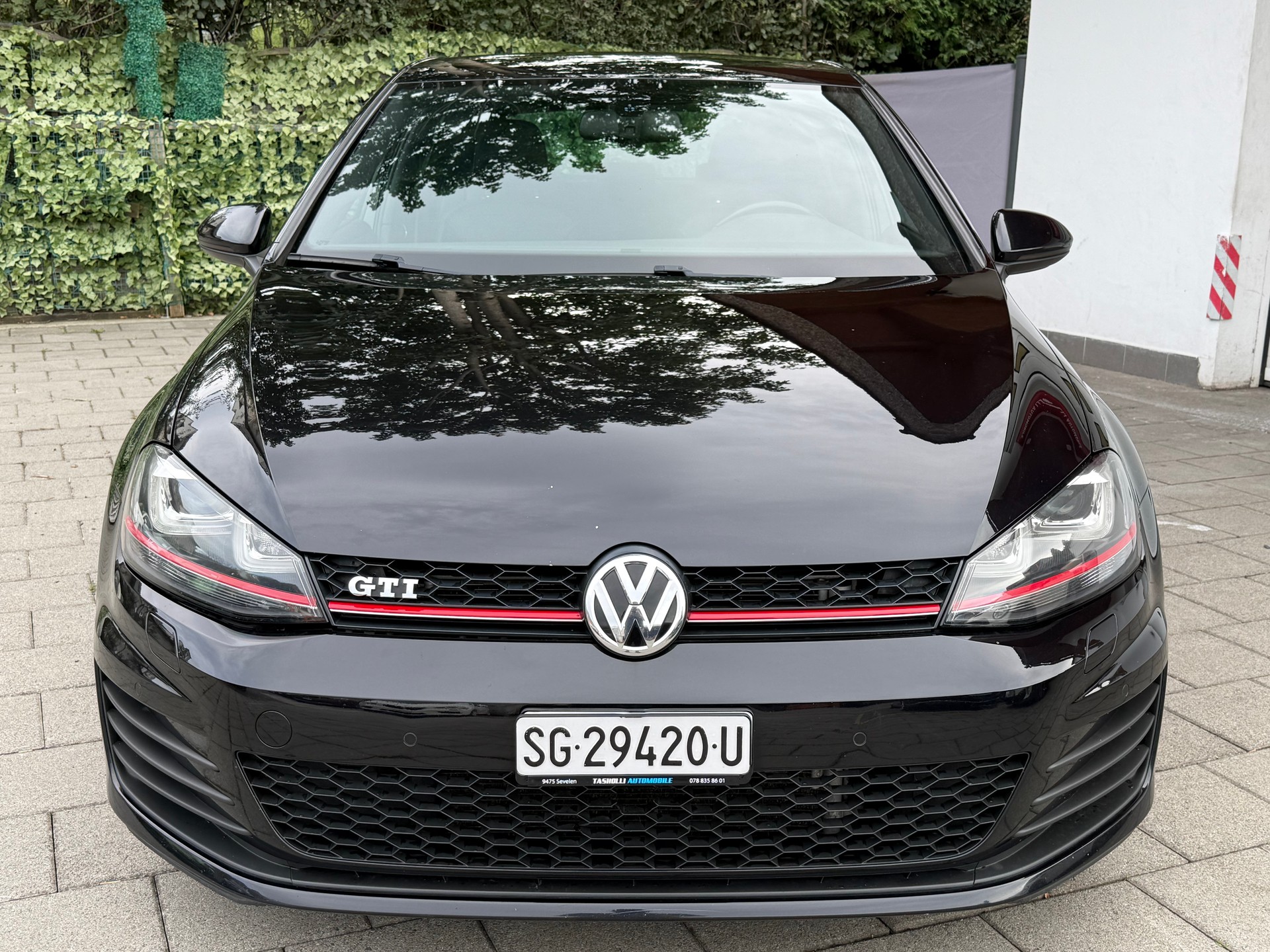 VW Golf 2.0 TSI GTI DSG-image-2