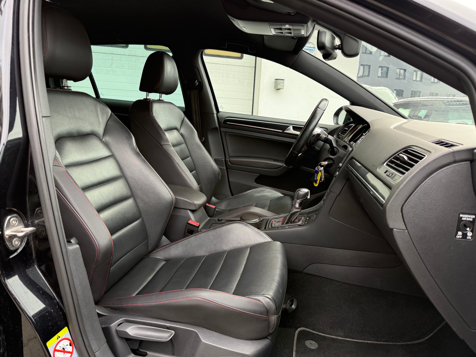 VW Golf 2.0 TSI GTI DSG-image-14