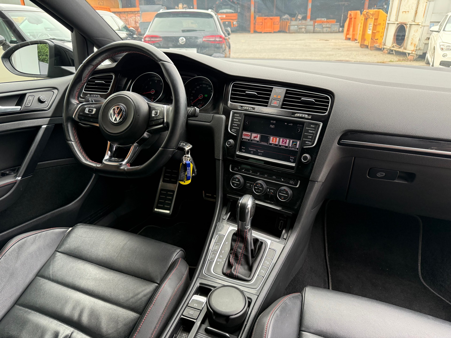 VW Golf 2.0 TSI GTI DSG-image-16