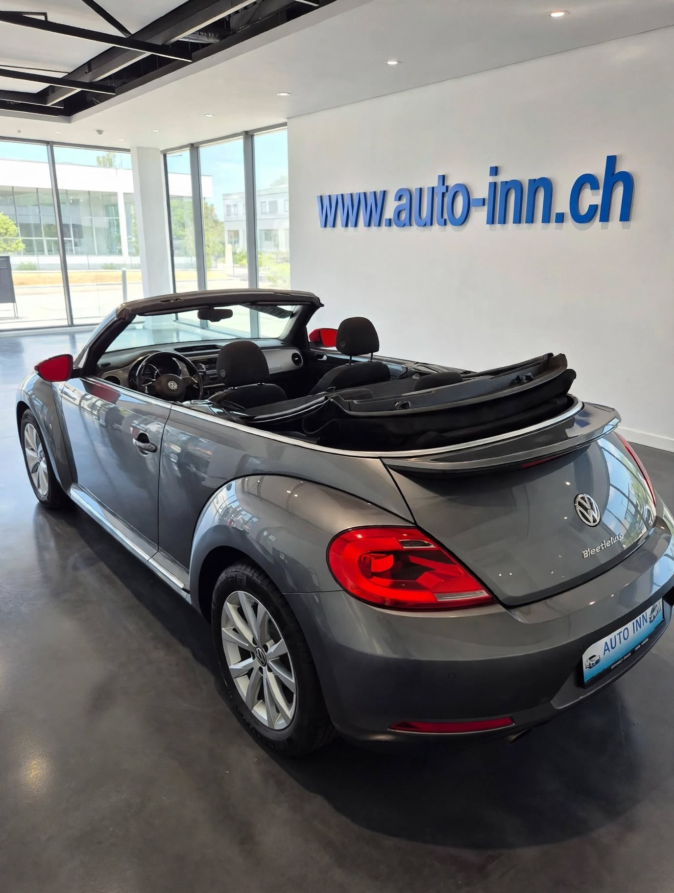 VW Beetle Cabrio 1.2 TSI BMT Design DSG - AUTOMATICA-image-3