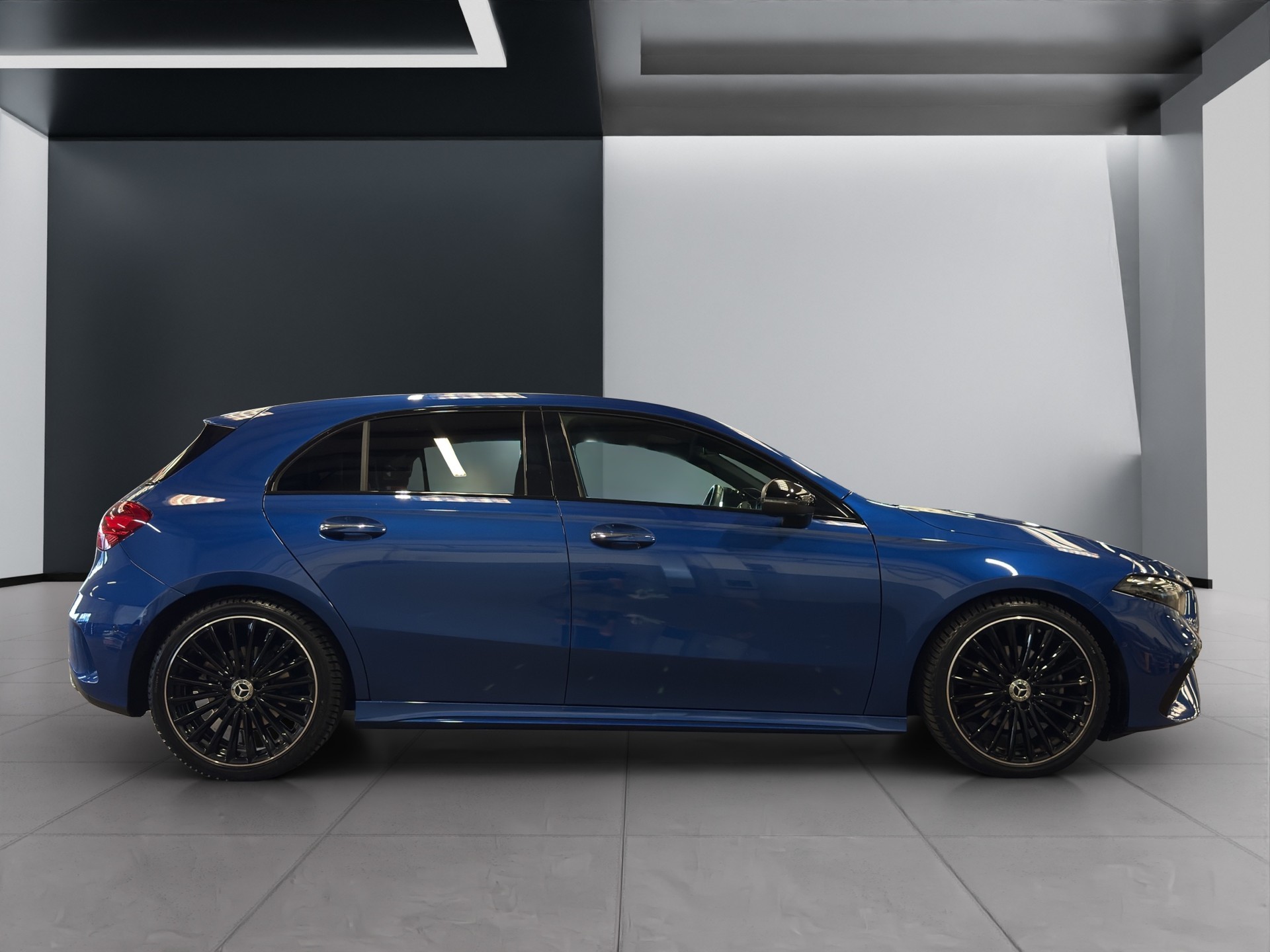 MERCEDES-BENZ A 200 7G-DCT-image-2