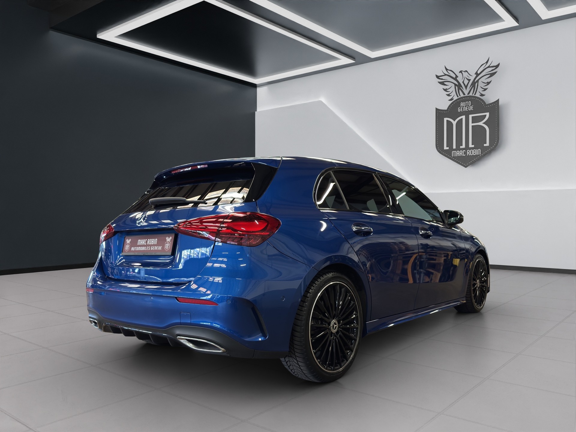 MERCEDES-BENZ A 200 7G-DCT-image-3