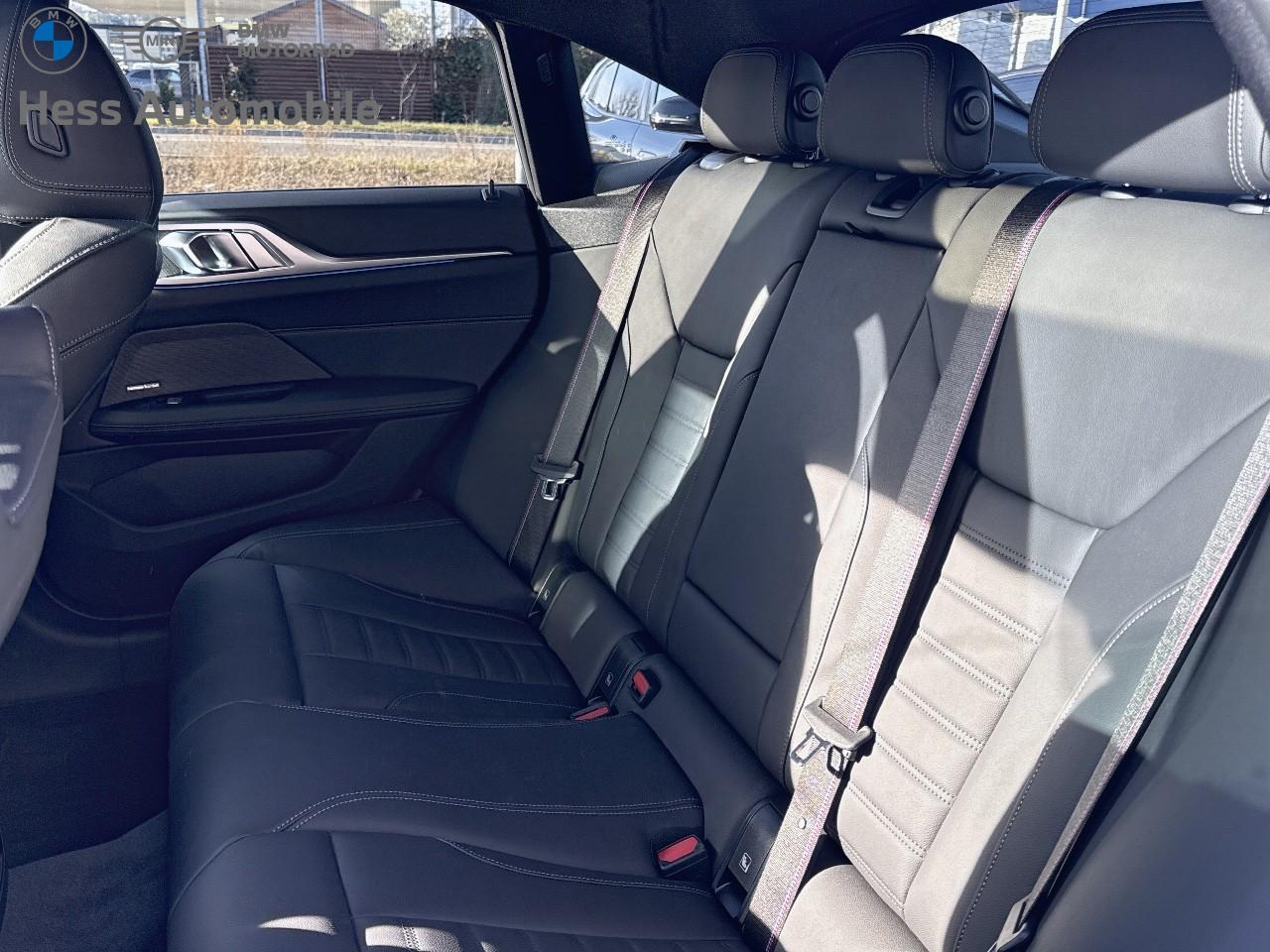 BMW i4 M50-image-12
