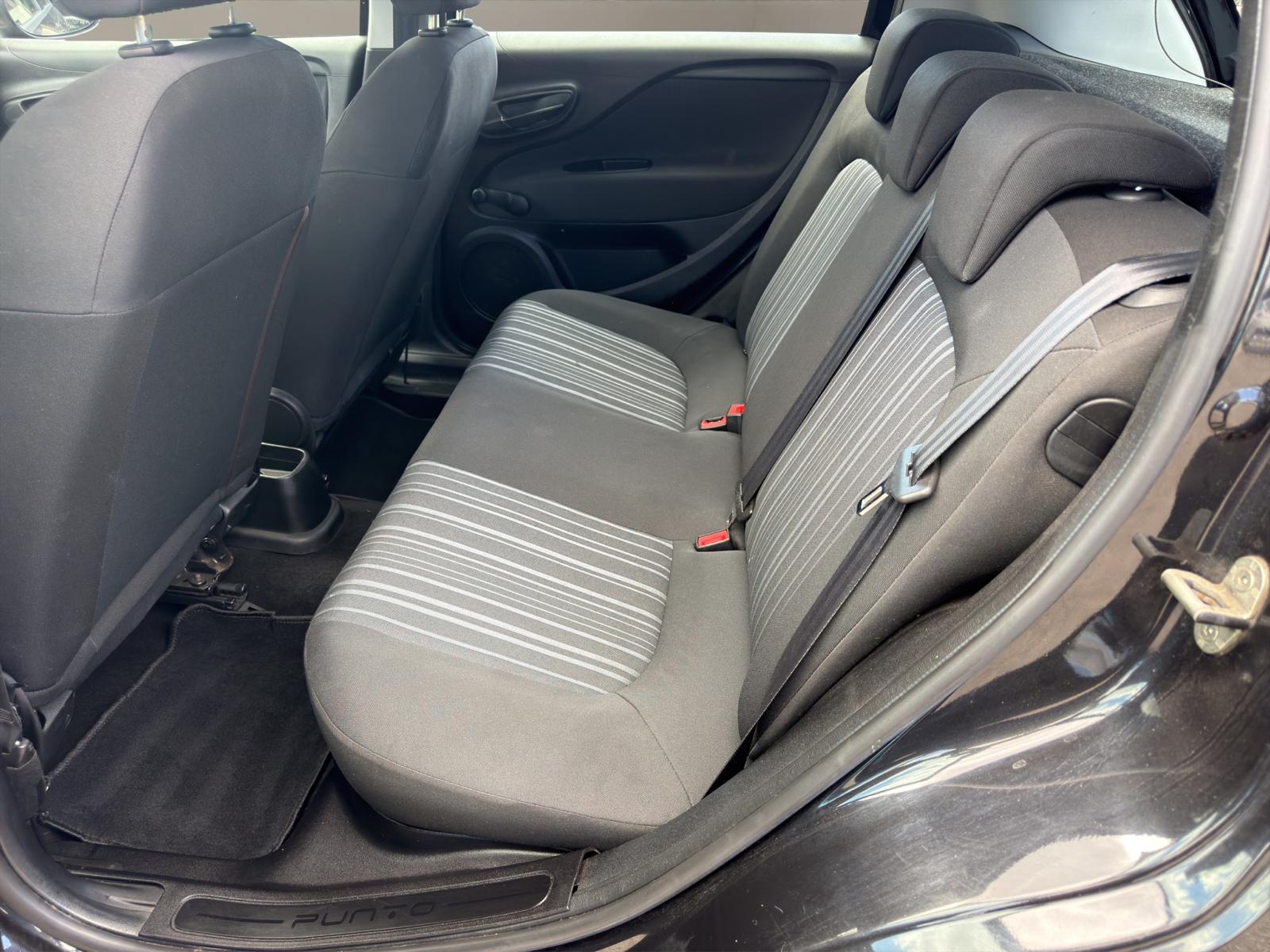 FIAT Punto 1.4 Genius-image-10