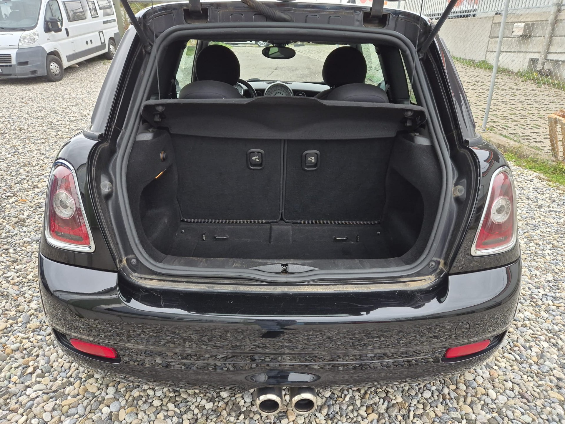 MINI Cooper S-image-12