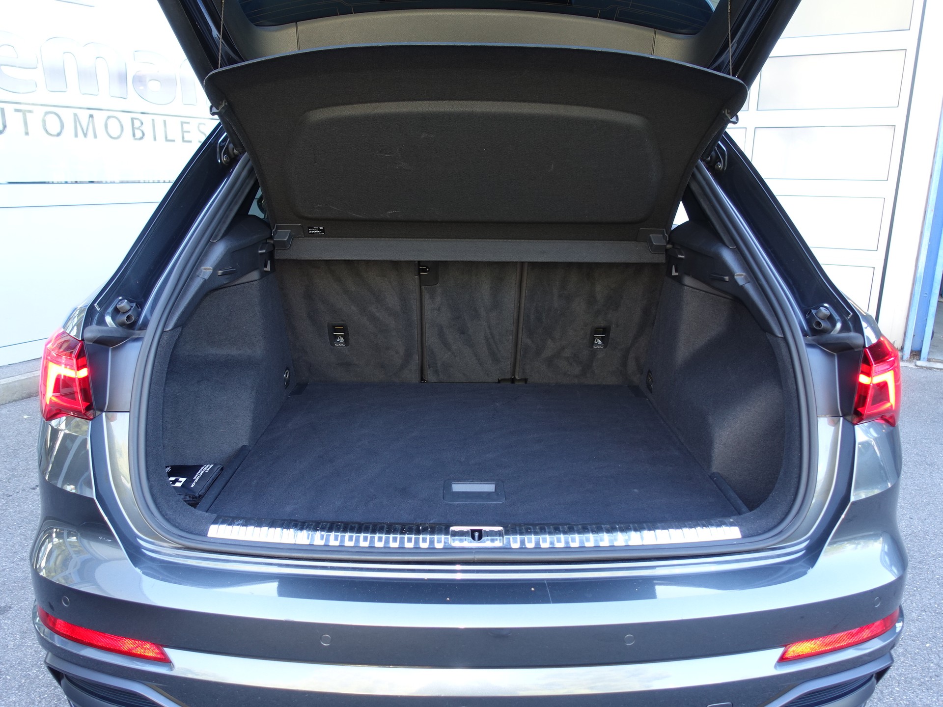 AUDI Q3 35 TFSI advanced Attraction S-tronic-image-16