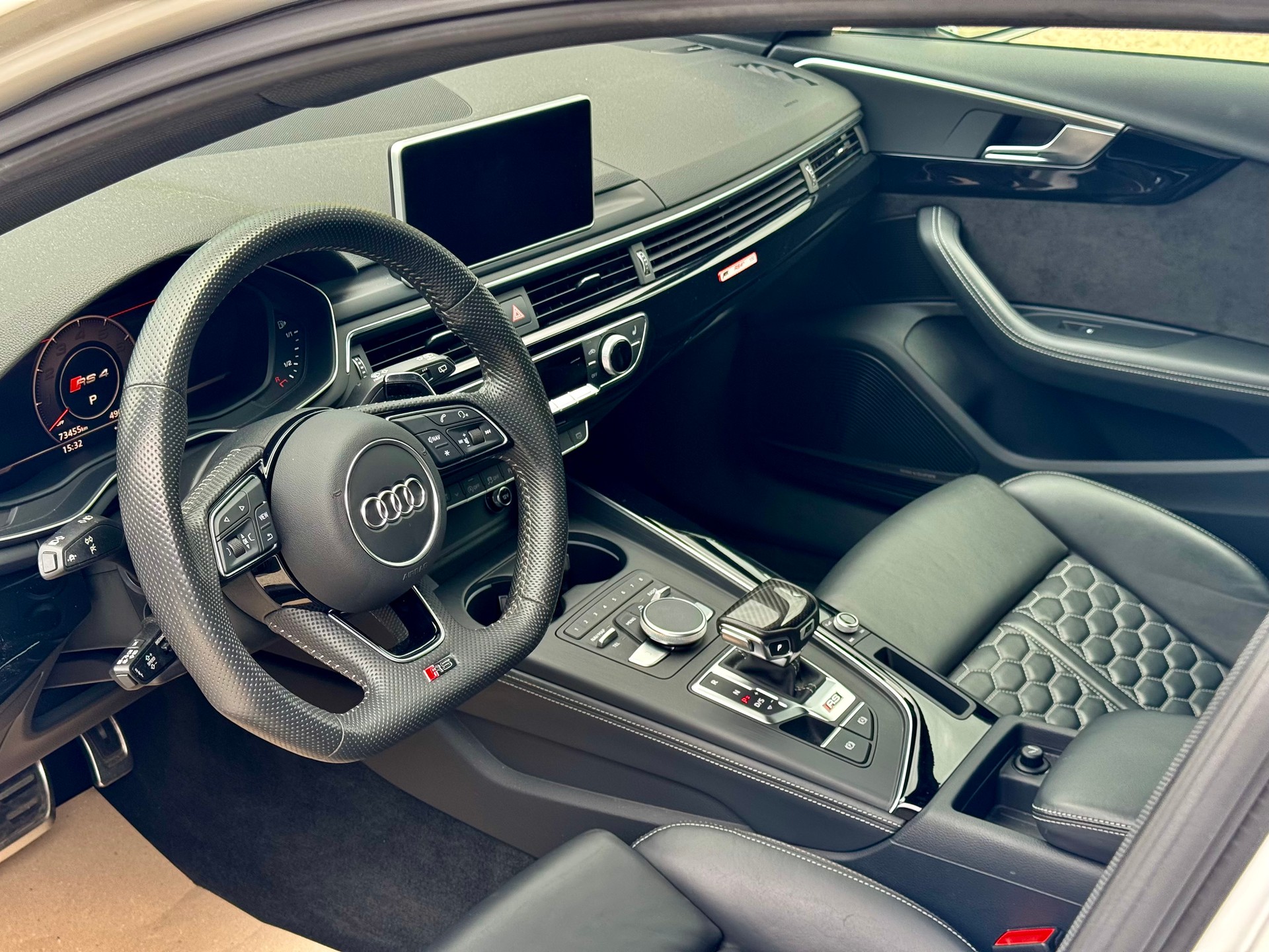 AUDI RS4+ABT Edition 530CV (1 of 50)-image-7
