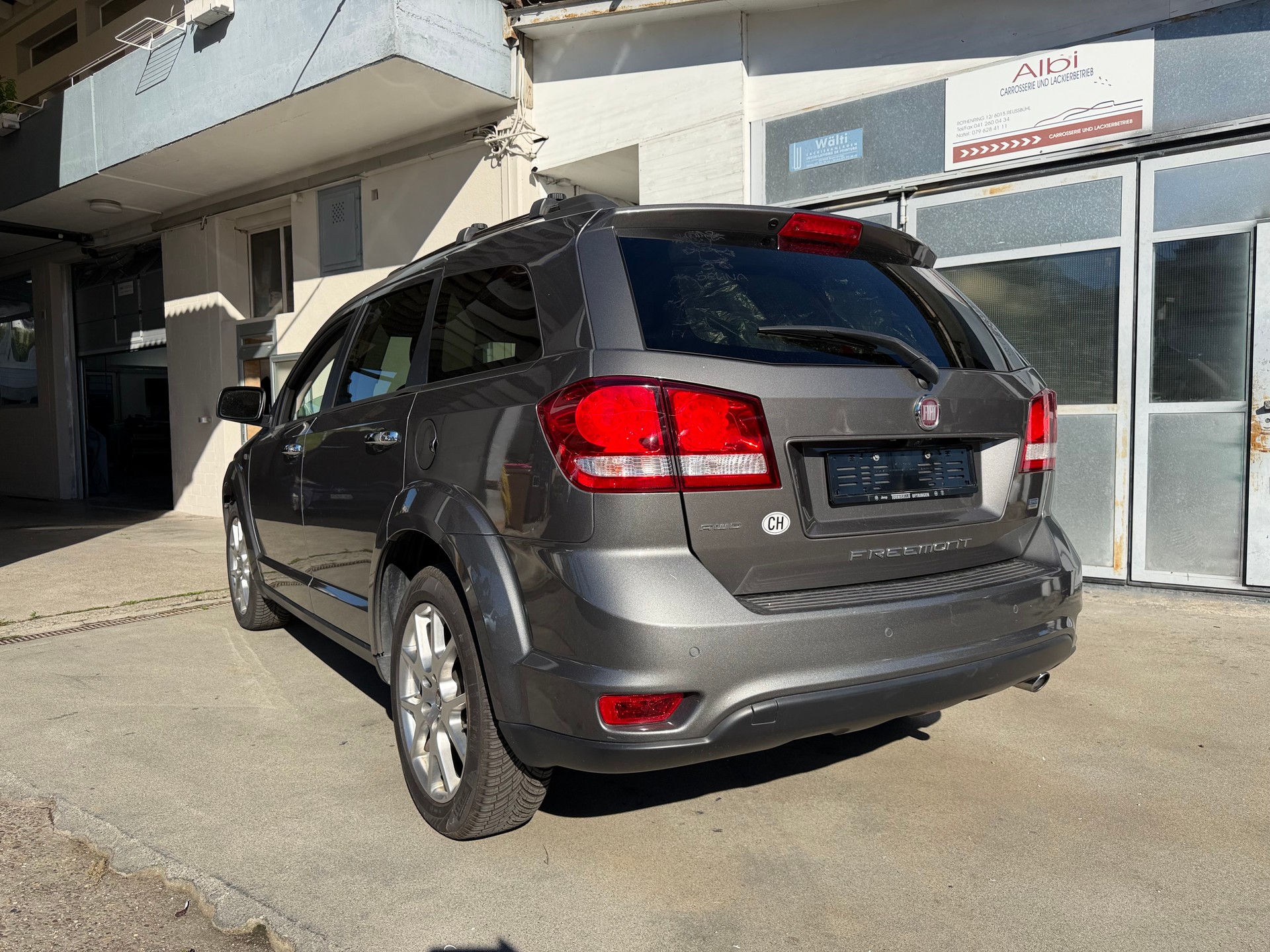 FIAT Freemont 2.0 MJ Lounge AWD Automat-image-2