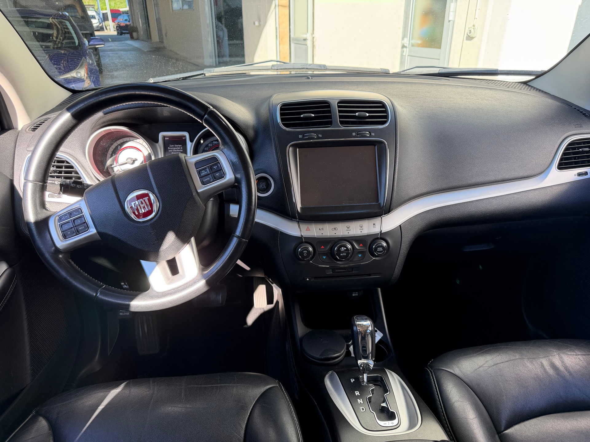 FIAT Freemont 2.0 MJ Lounge AWD Automat-image-10
