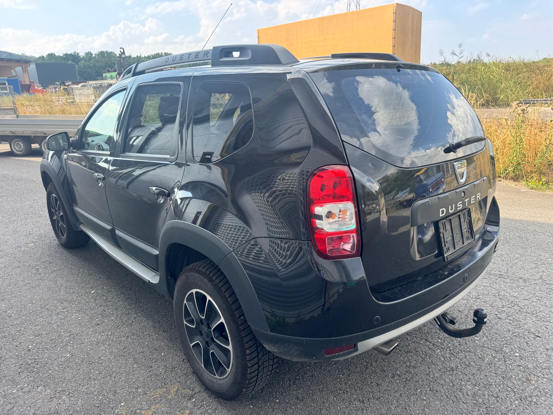 DACIA Duster 1.2 T Lauréate 4x4-image-3