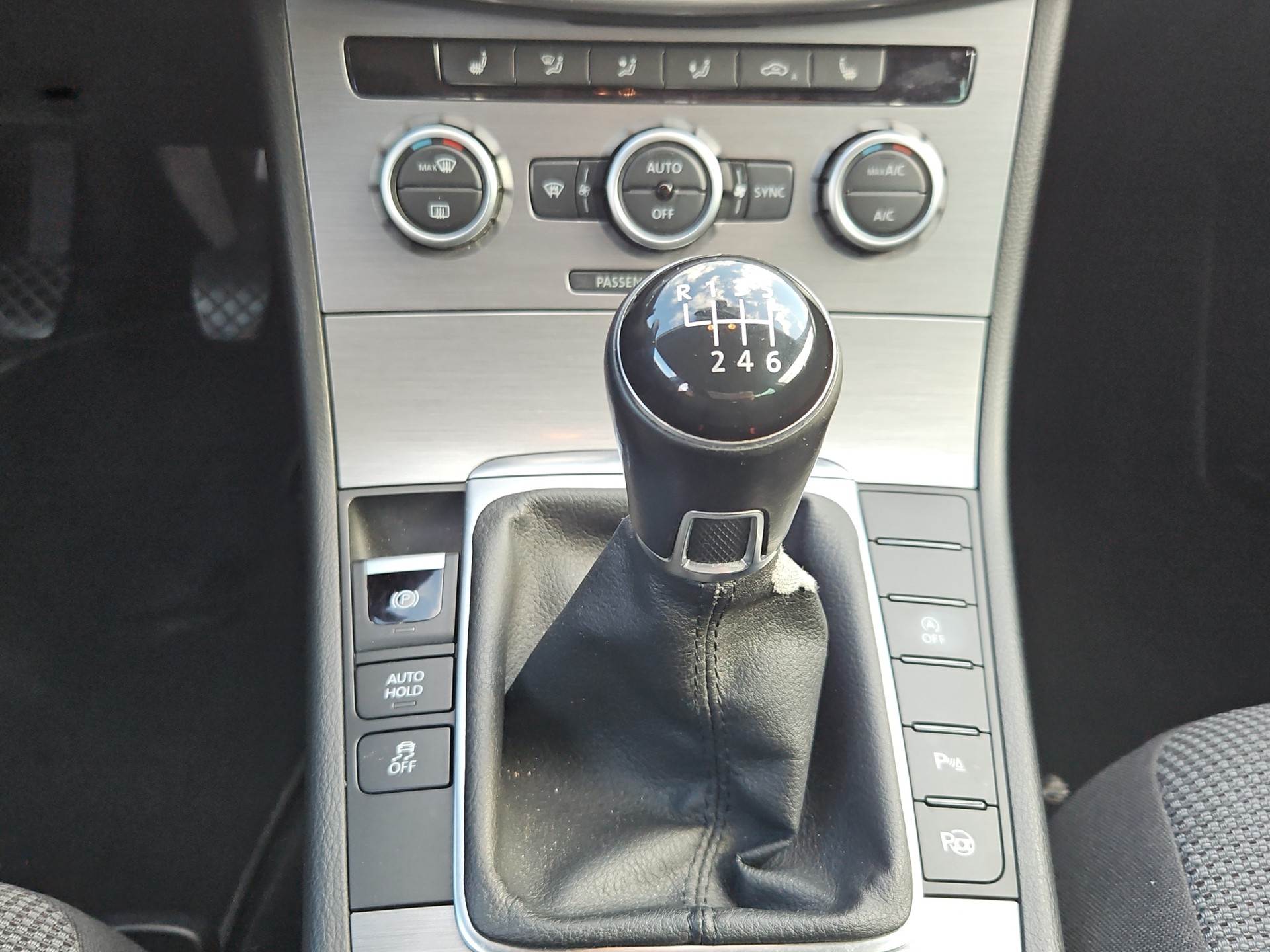 VW Passat Variant 1.4 TSI BMT Comfortline-image-11