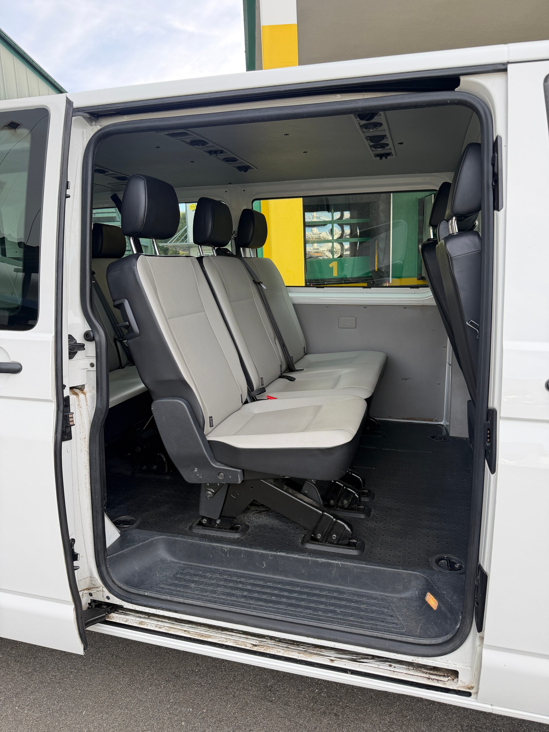 VW T6 2.0 TDI DSG-image-13