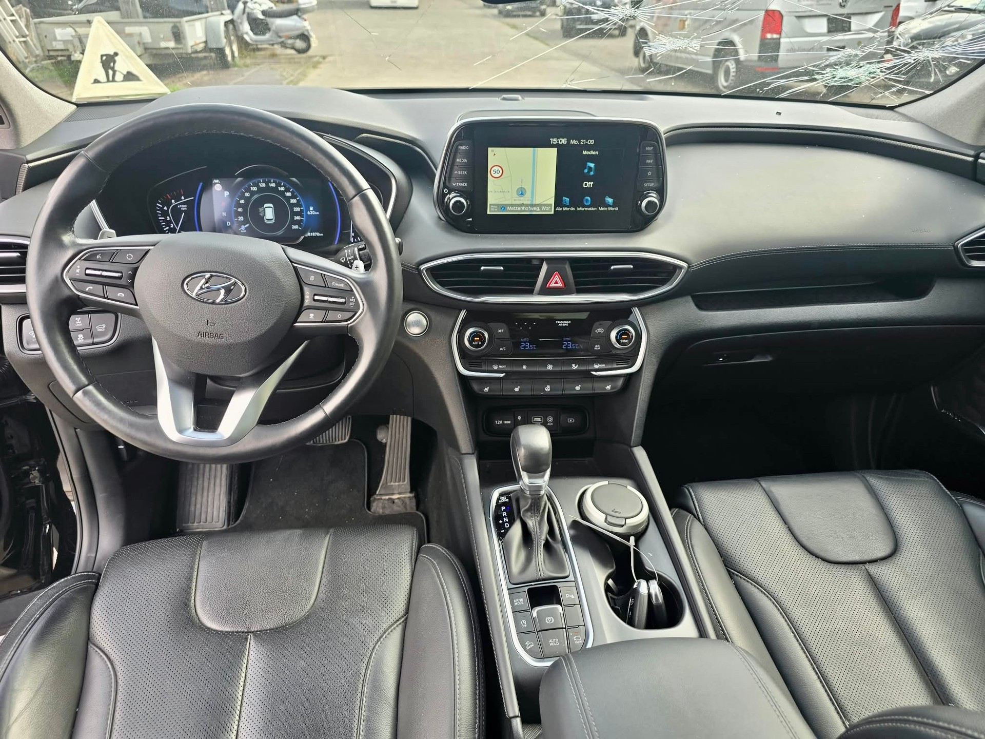 HYUNDAI Santa Fe 2.2 CRDI Vertex 4WD Automatic-image-9