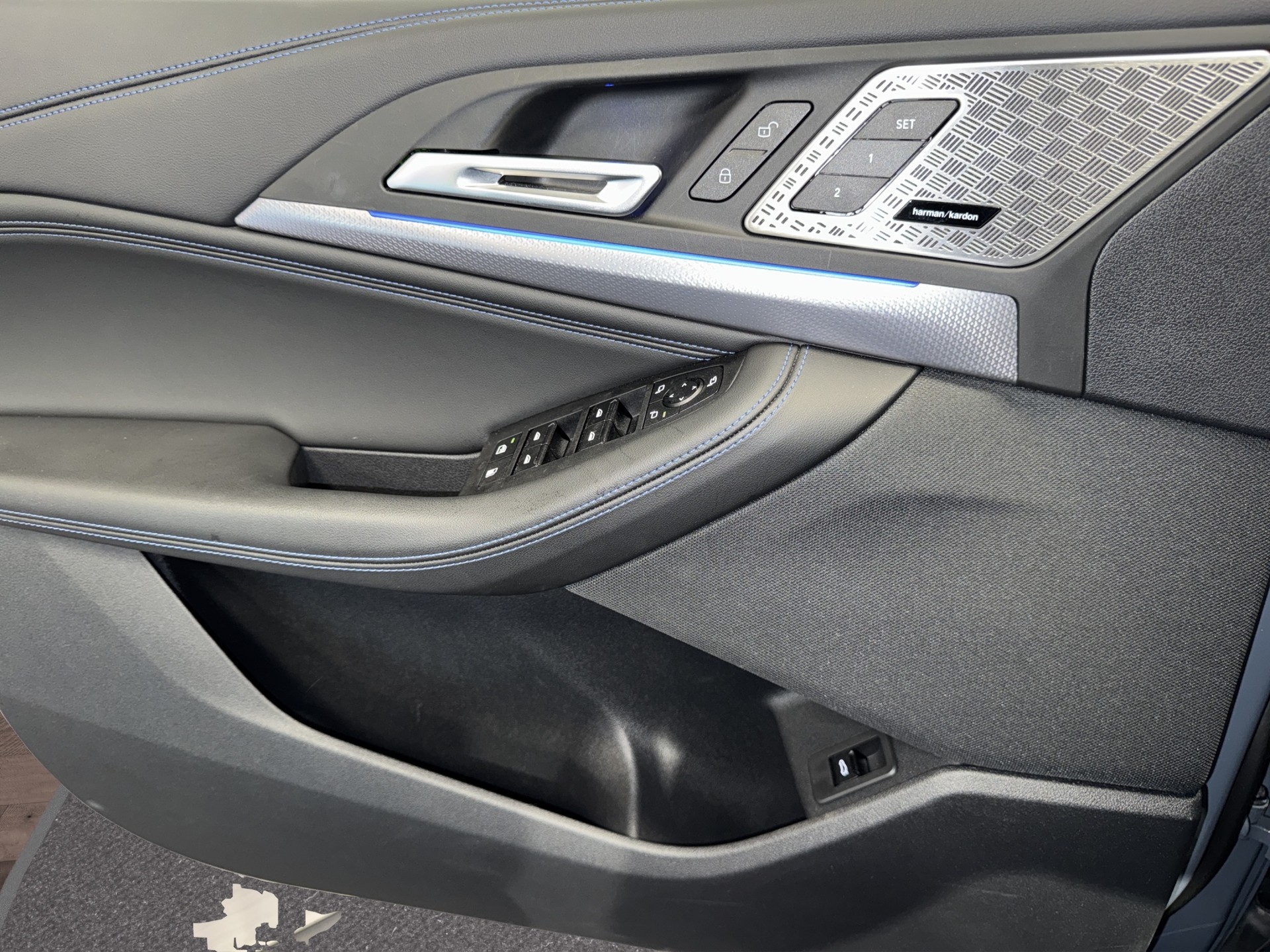 BMW 225e xDrive paddles Active Tourer M Sport-image-12