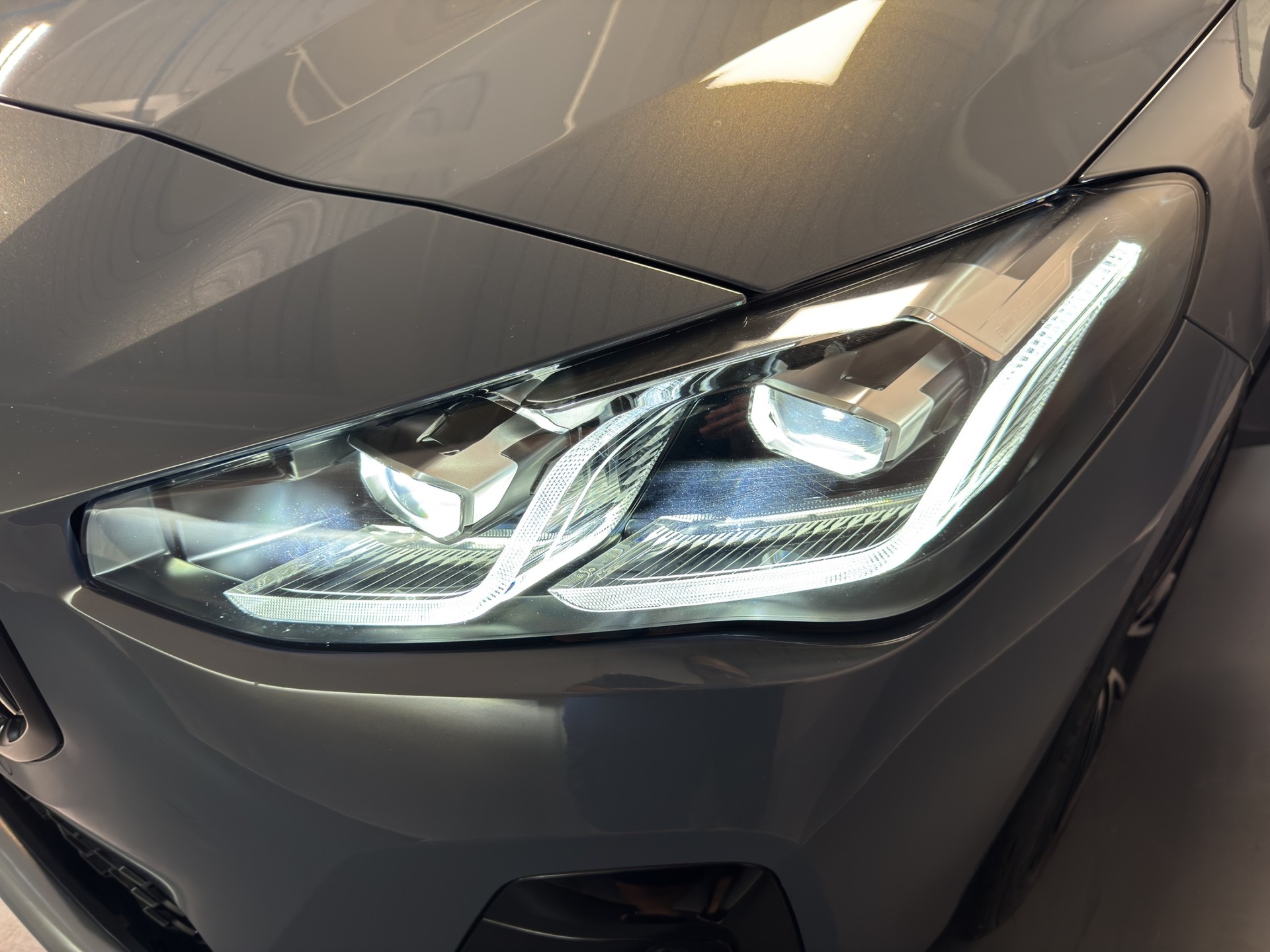 BMW 225e xDrive paddles Active Tourer M Sport-image-7