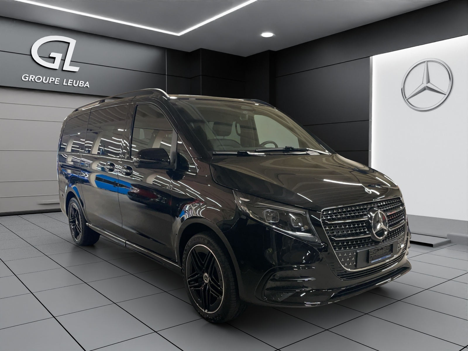 MERCEDES-BENZ V 300 d lang 4Matic Swiss Edition 9G-Tronic-image-0