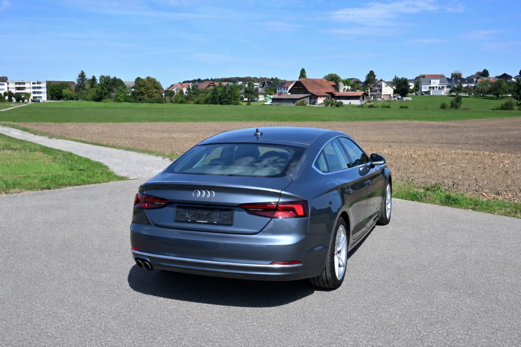 AUDI A5 Sportback 2.0 TDI 40 Sport S-tronic-image-2