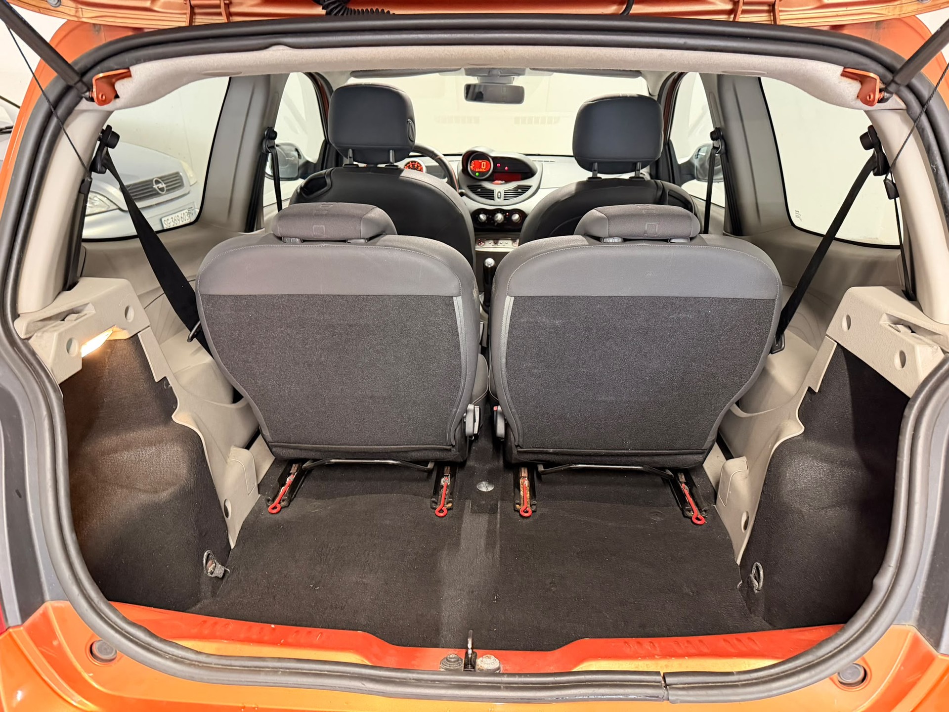 RENAULT Twingo GT 1.2 16V T-image-10