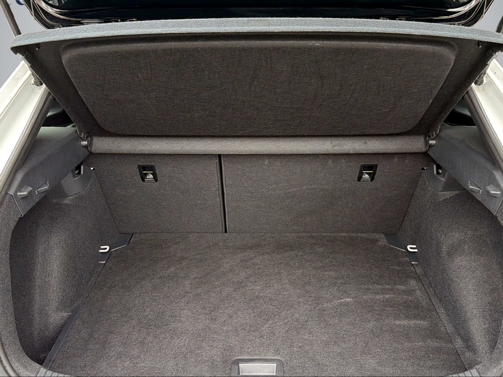 VW Taigo 1.5 TSI R-Line DSG-image-5