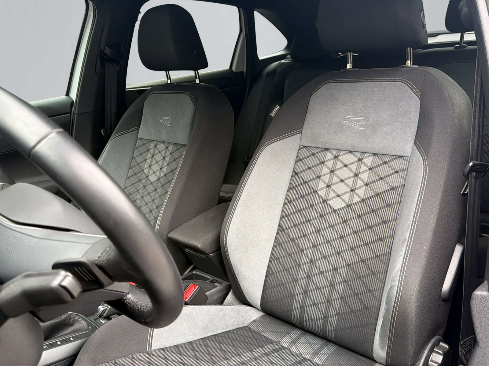 VW Taigo 1.5 TSI R-Line DSG-image-6