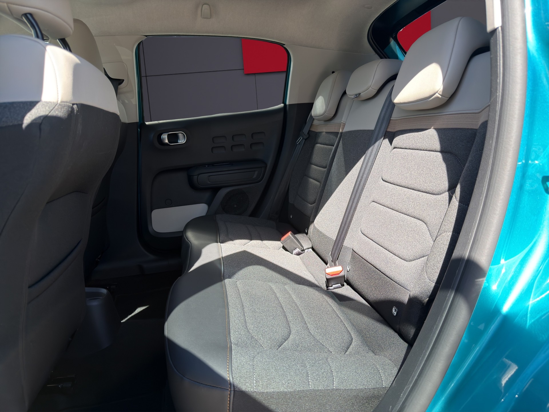 CITROEN C3 1.2 Swiss Edition-image-6