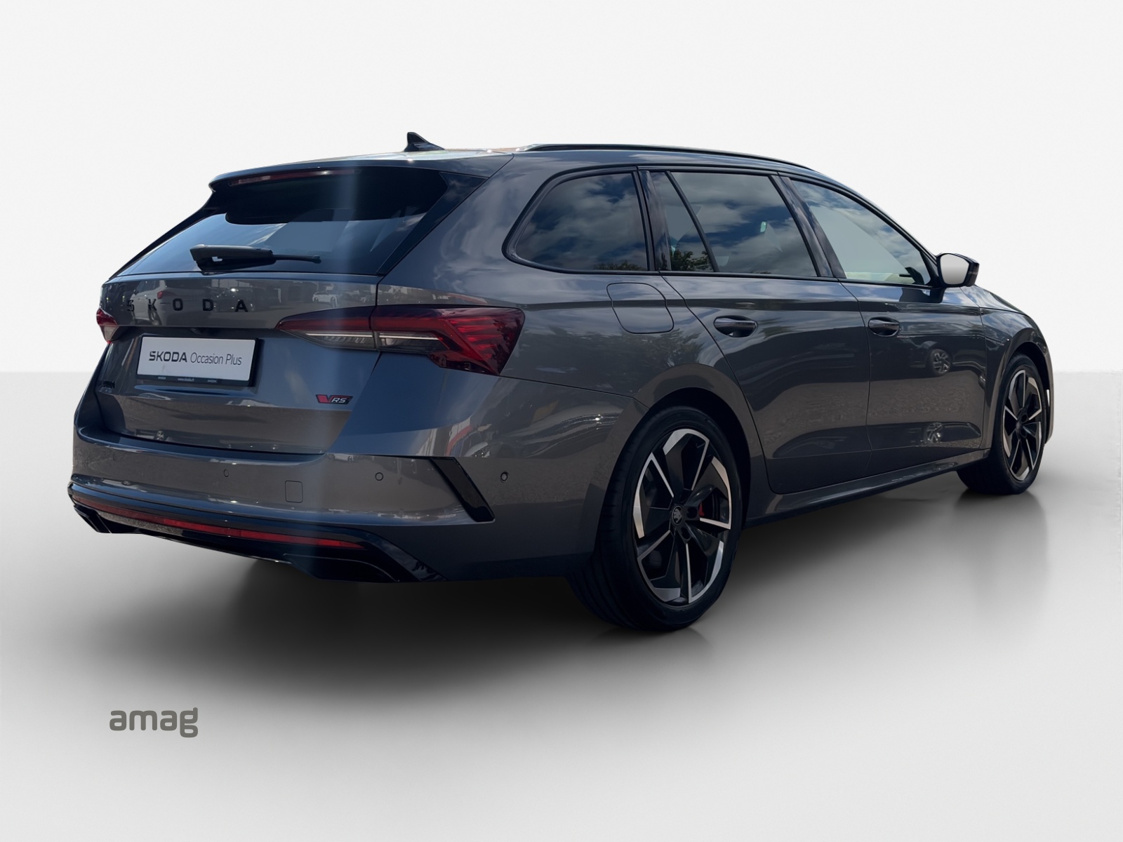 SKODA Octavia Combi 2.0 TSI DSG RS-image-4