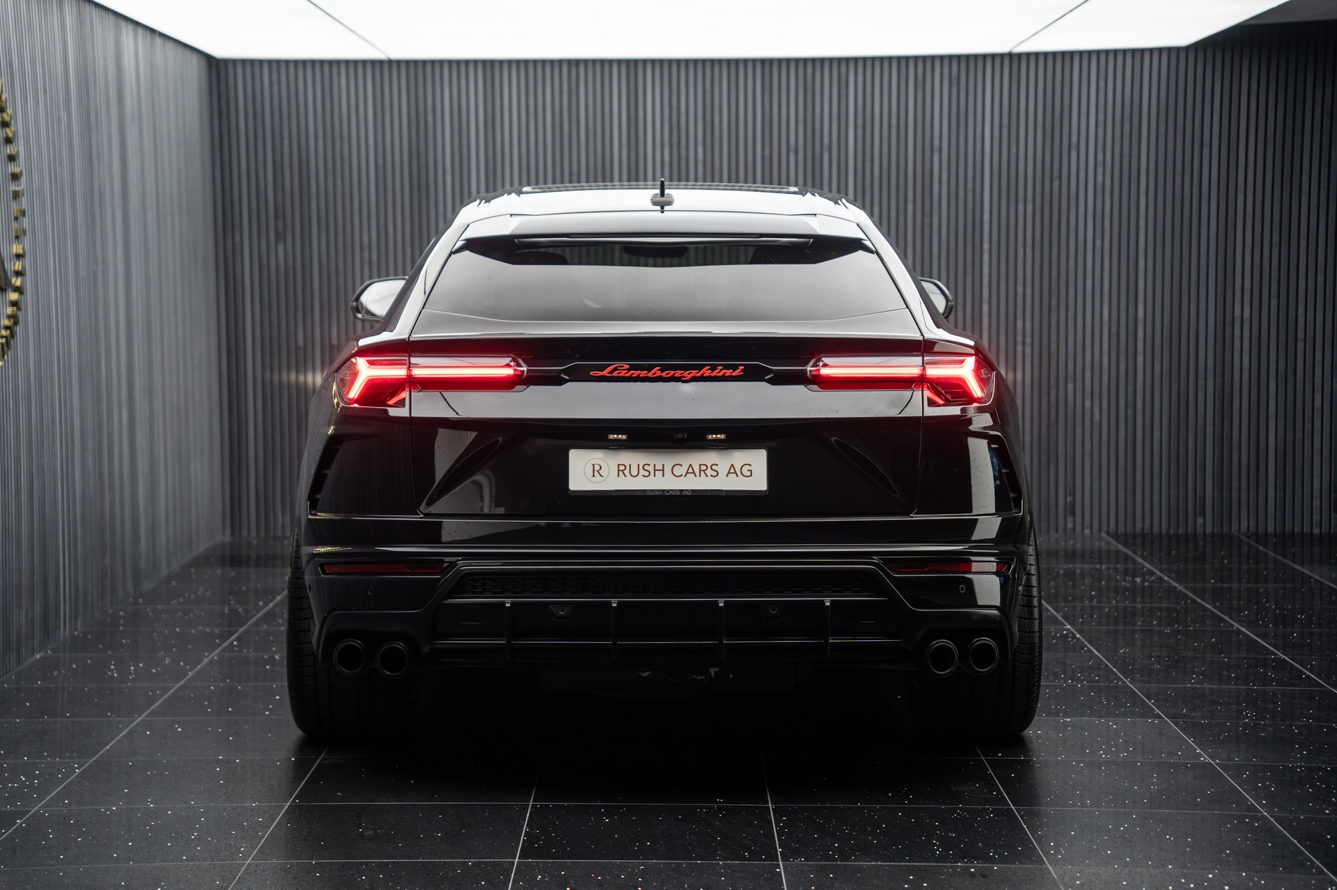 LAMBORGHINI Urus E-Gear-image-7
