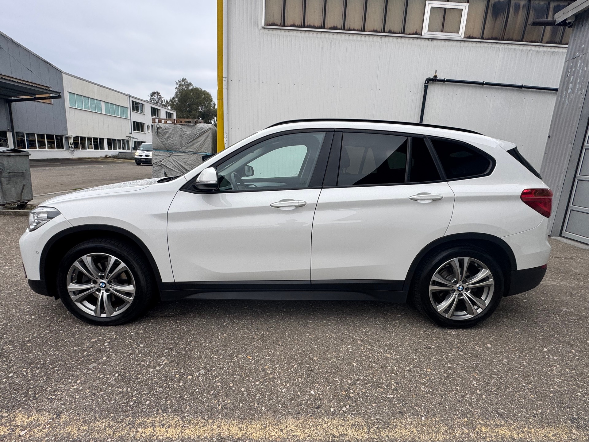 BMW X1 xDrive 18d Steptronic-image-2