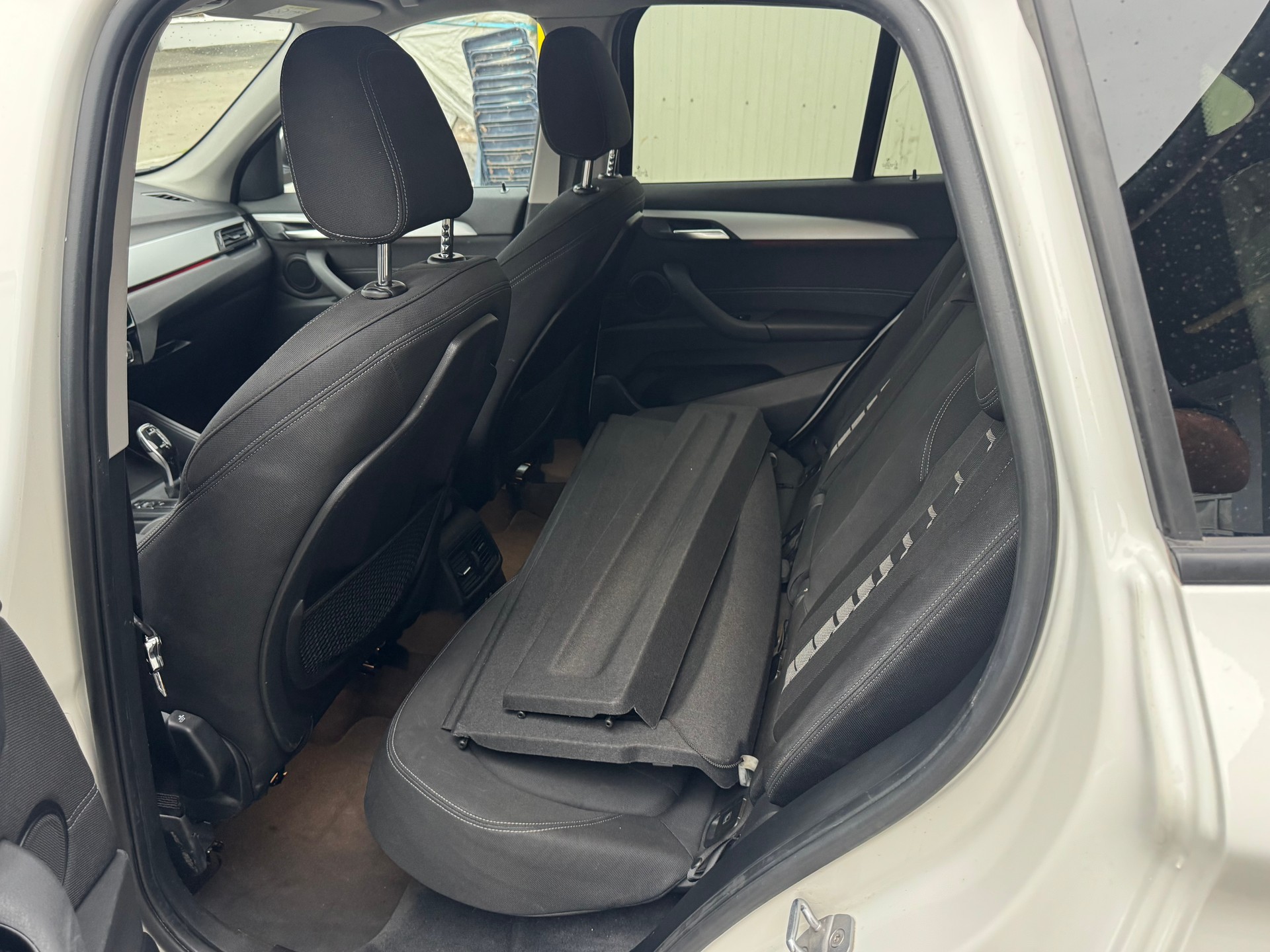 BMW X1 xDrive 18d Steptronic-image-8