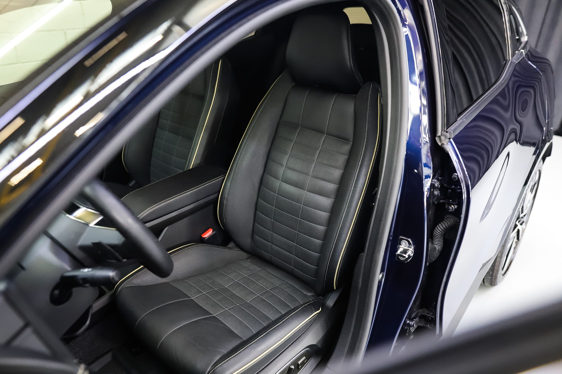 RENAULT Mégane E-TECH EV60 Iconic-image-8