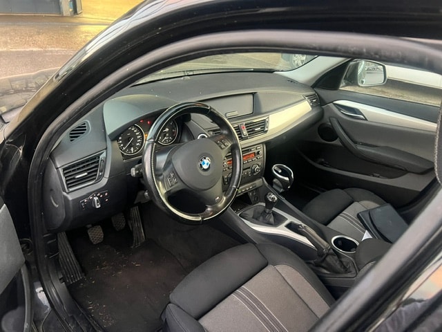 BMW X1 xDrive 18d Steptronic-image-3