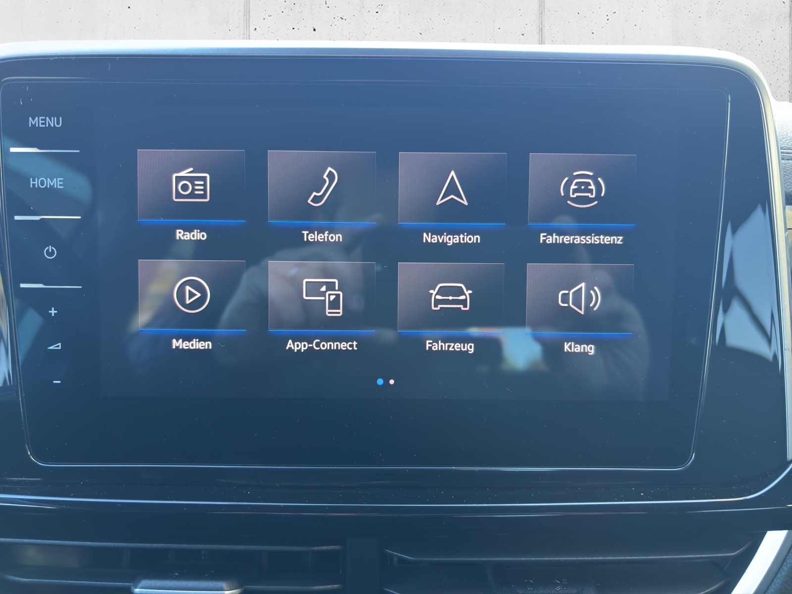 VW T-Roc 2.0 TSI R-Line DSG 4Motion mit AHK, Standheizung & Winterräder-image-15