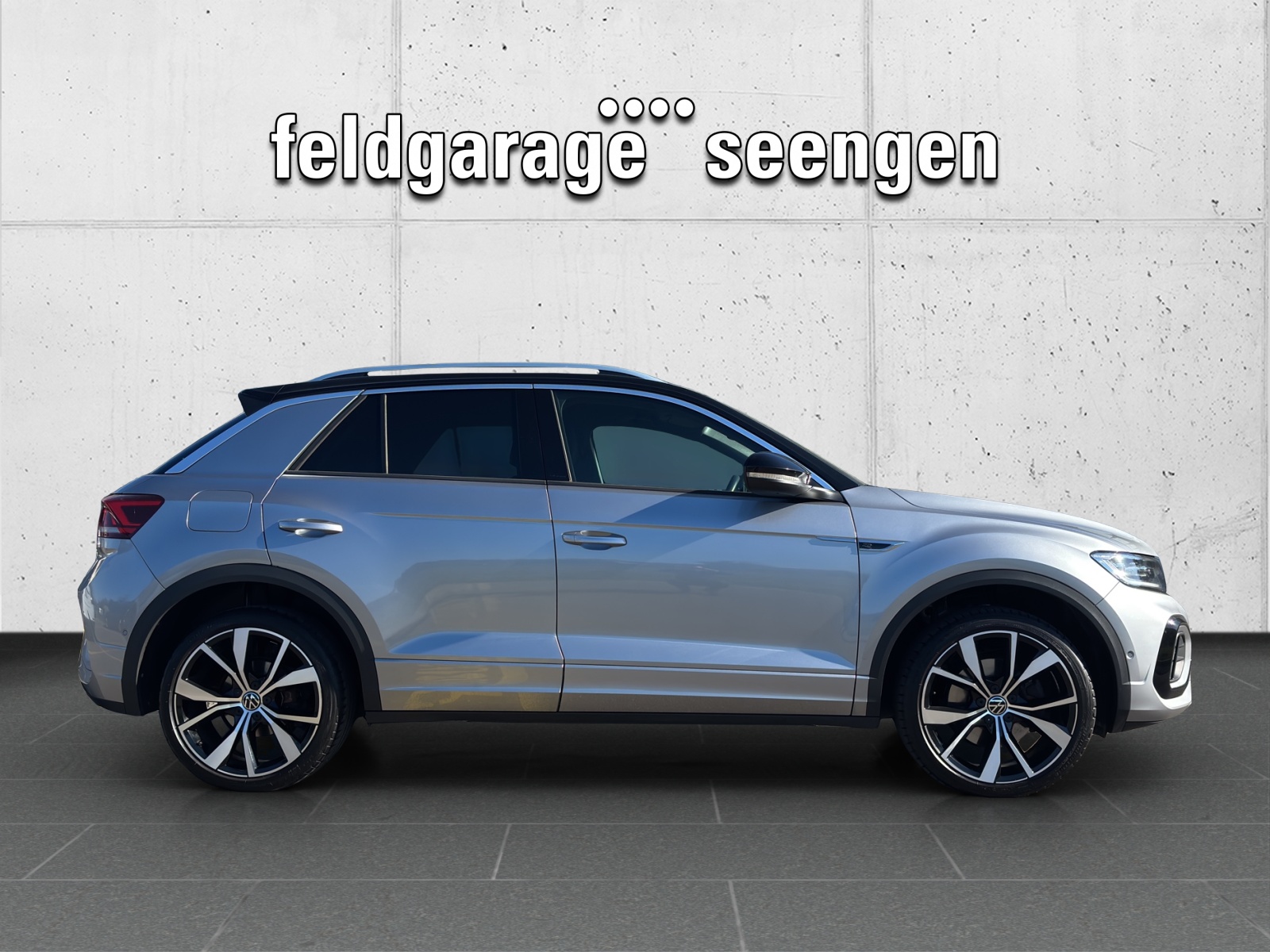 VW T-Roc 2.0 TSI R-Line DSG 4Motion mit AHK, Standheizung & Winterräder-showroom-element-3